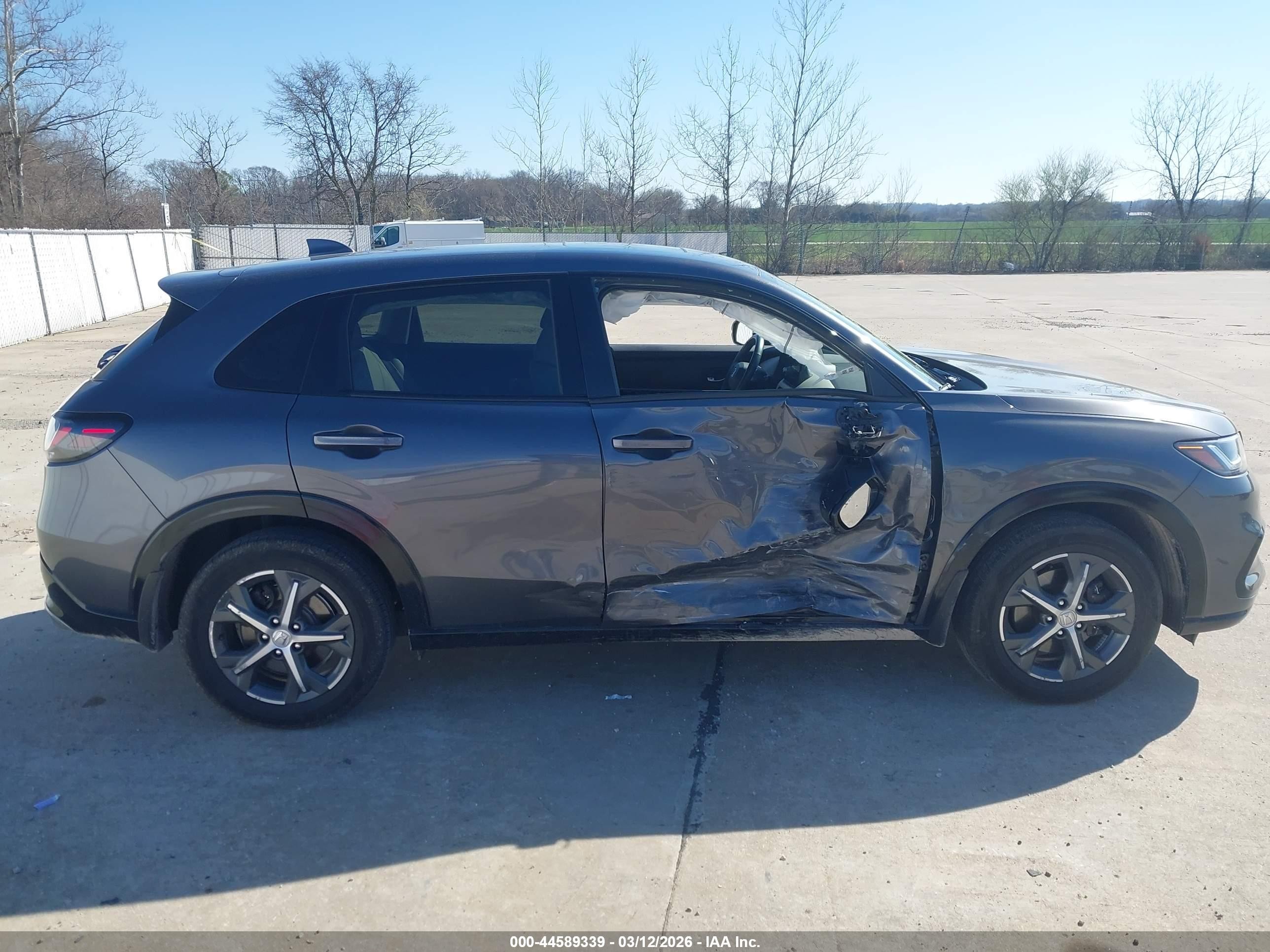 2024 Honda Hr-v Awd Ex-l/awd Ex-l W/o Bsi Gray vin: 3CZRZ2H70RM769208