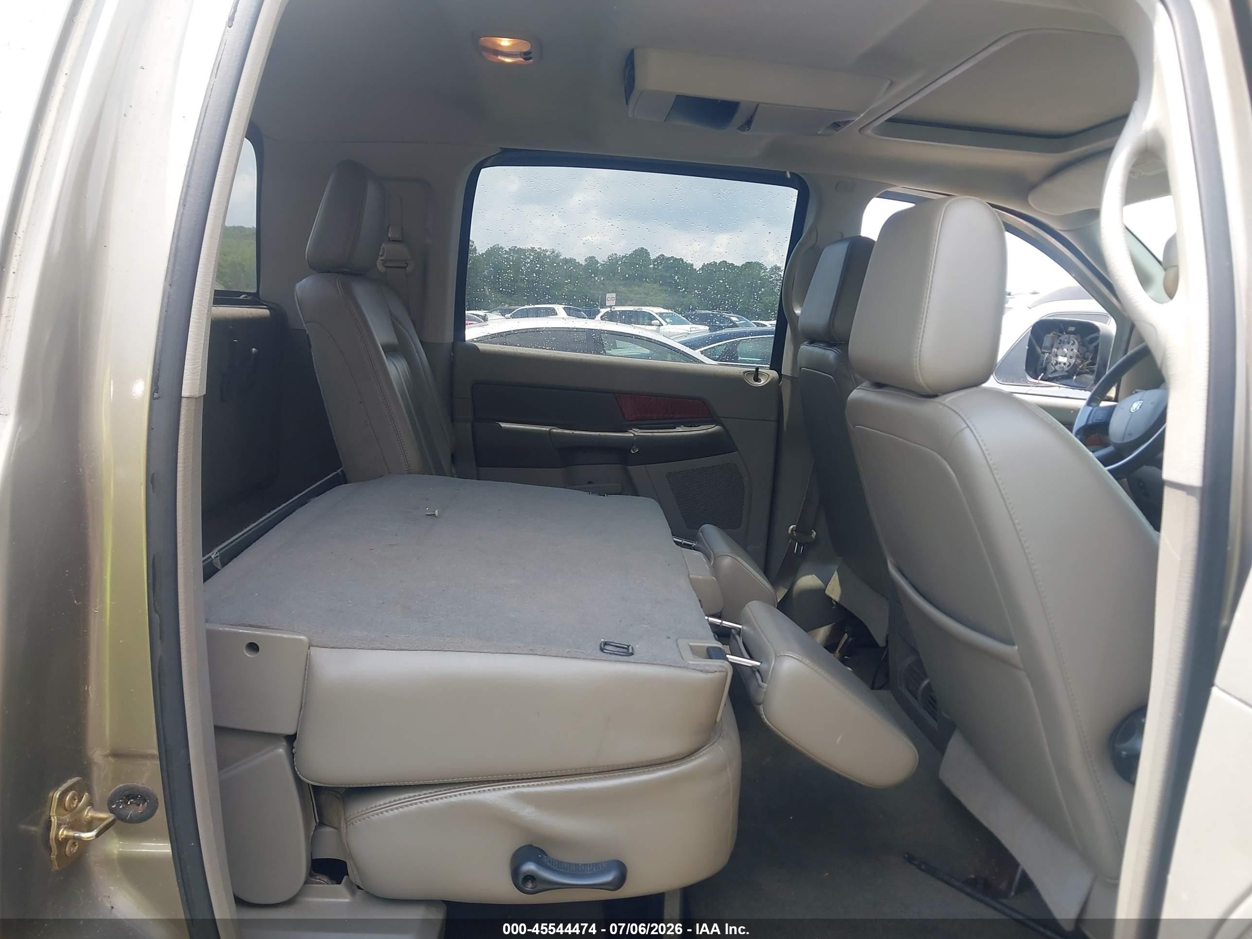 2006 Dodge Ram 1500 Laramie Gold vin: 3D3KR19DX6G153829