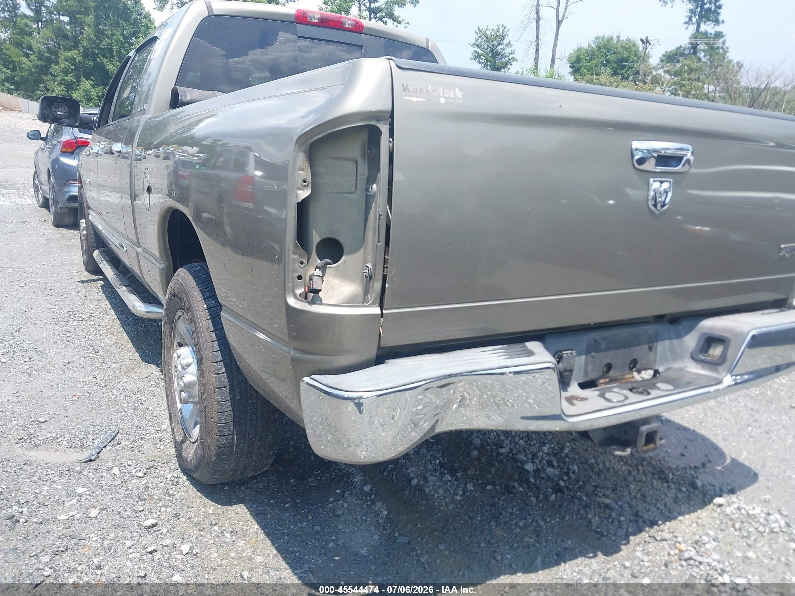 2006 Dodge Ram 1500 Laramie Gold vin: 3D3KR19DX6G153829