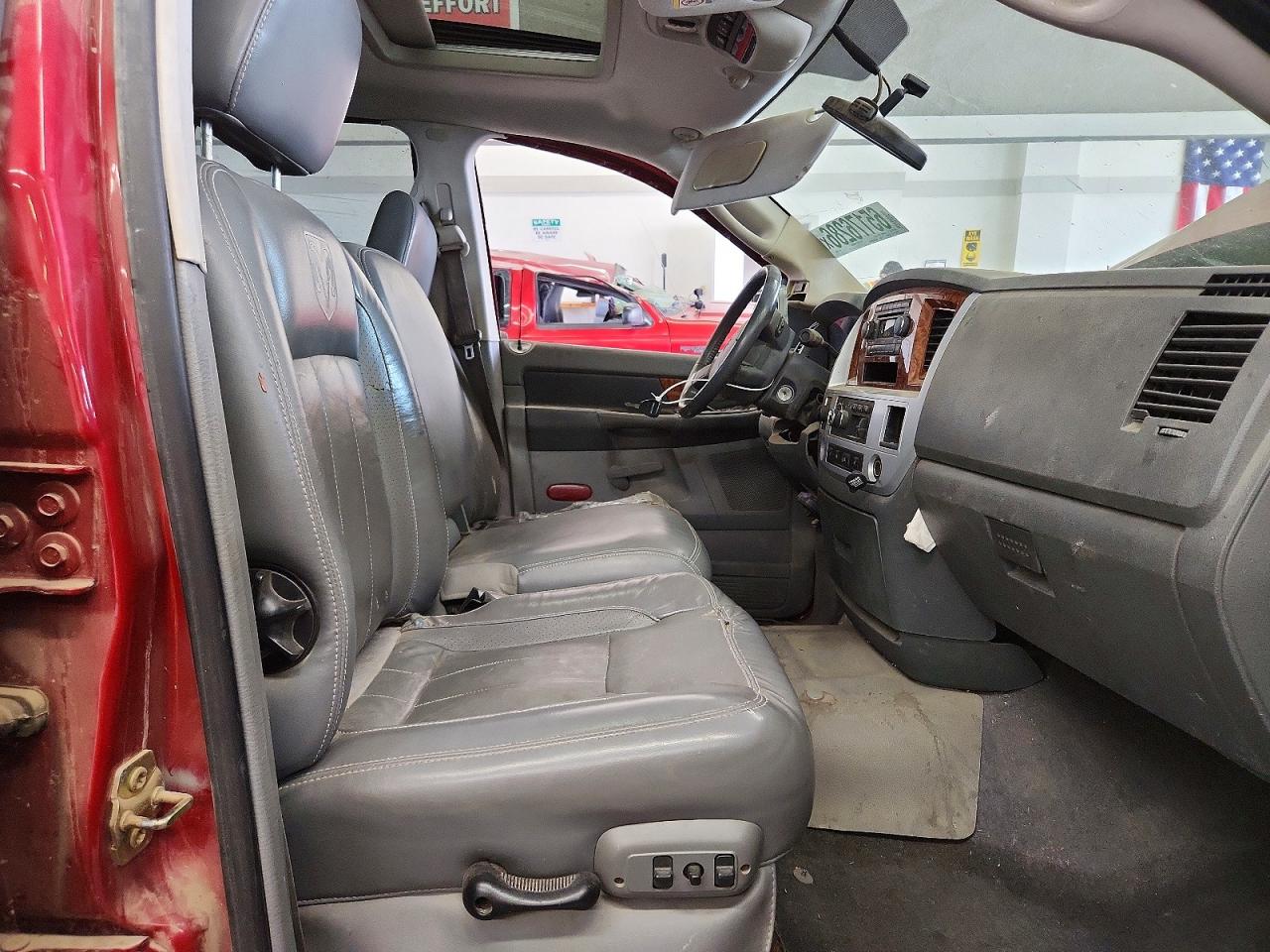 2007 Dodge Ram 2500 St Burgundy vin: 3D3KS28A87G783173