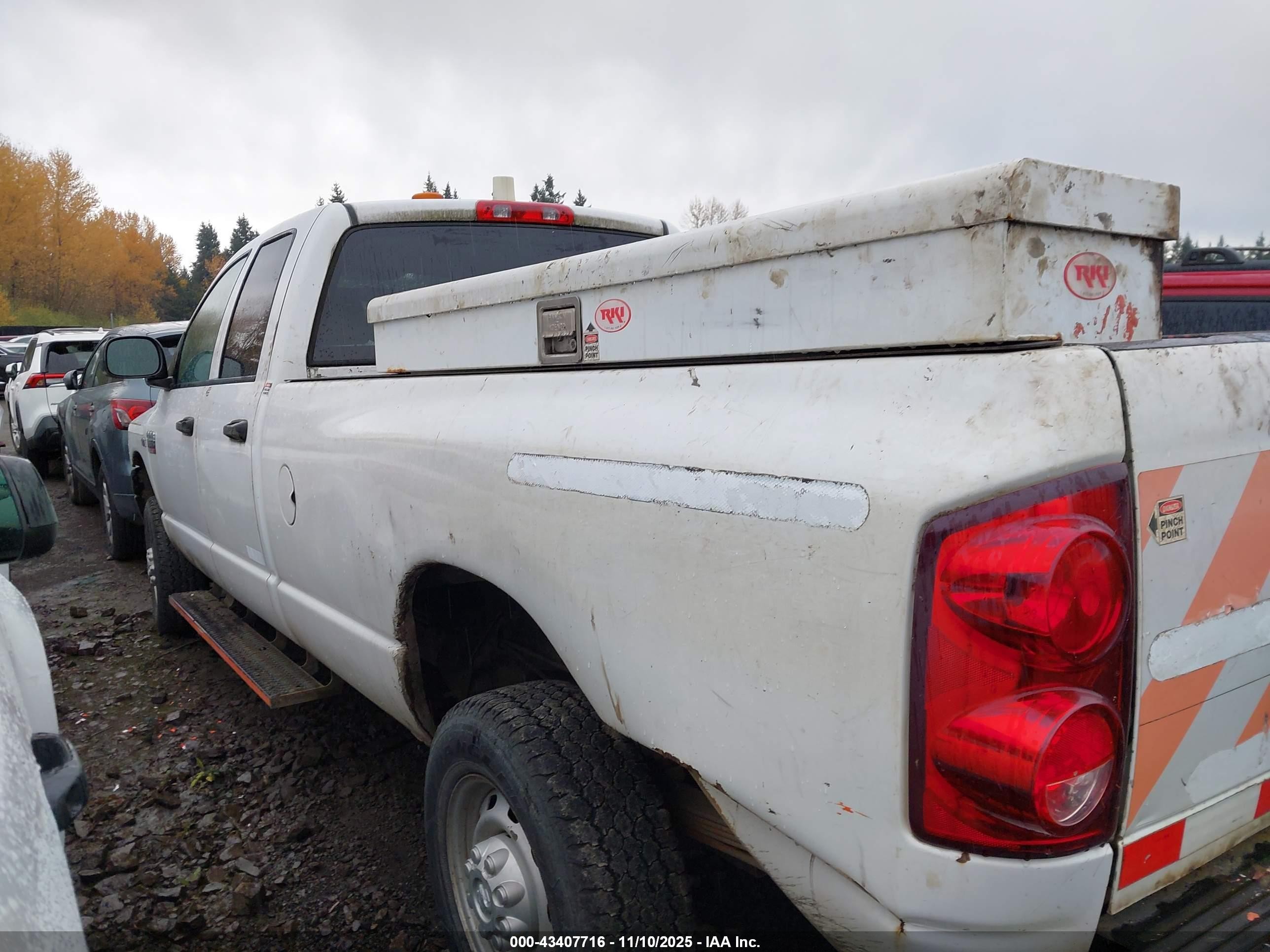 2009 Dodge Ram 2500 St White vin: 3D3KS28T69G544757