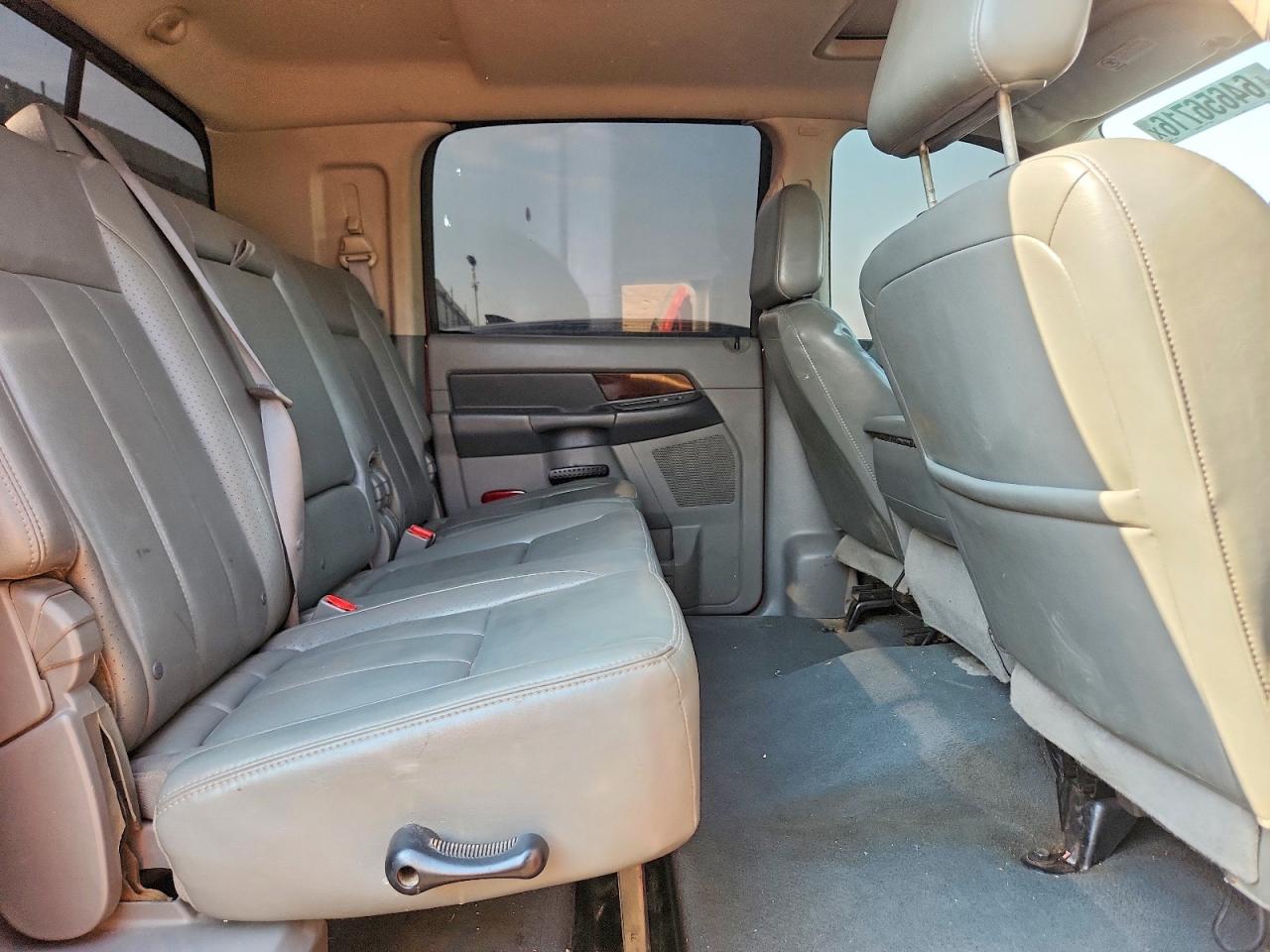 2008 Dodge Ram 2500 Red vin: 3D3KS29A48G219066