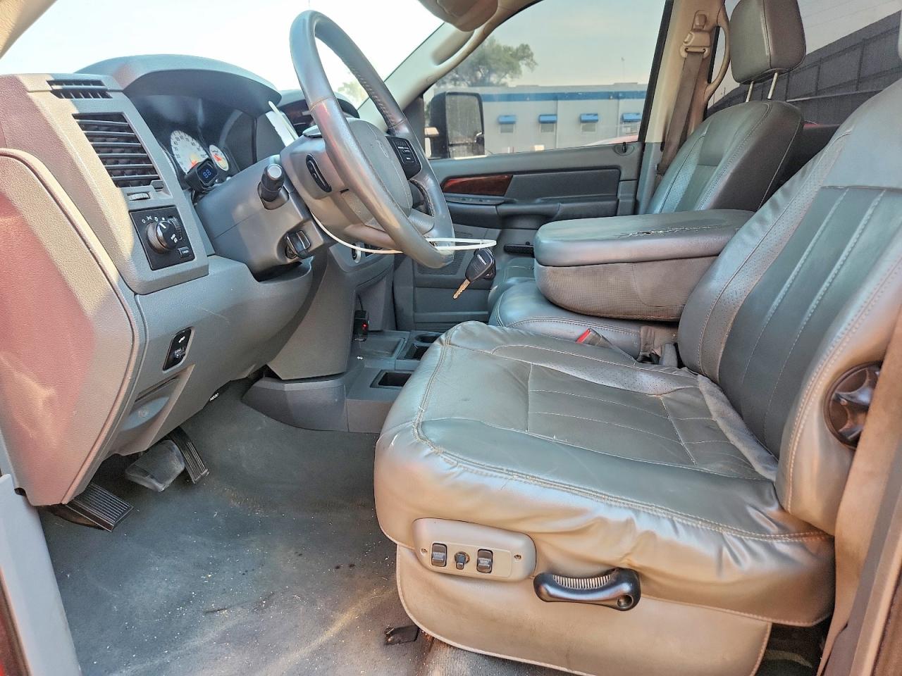 2008 Dodge Ram 2500 Red vin: 3D3KS29A48G219066