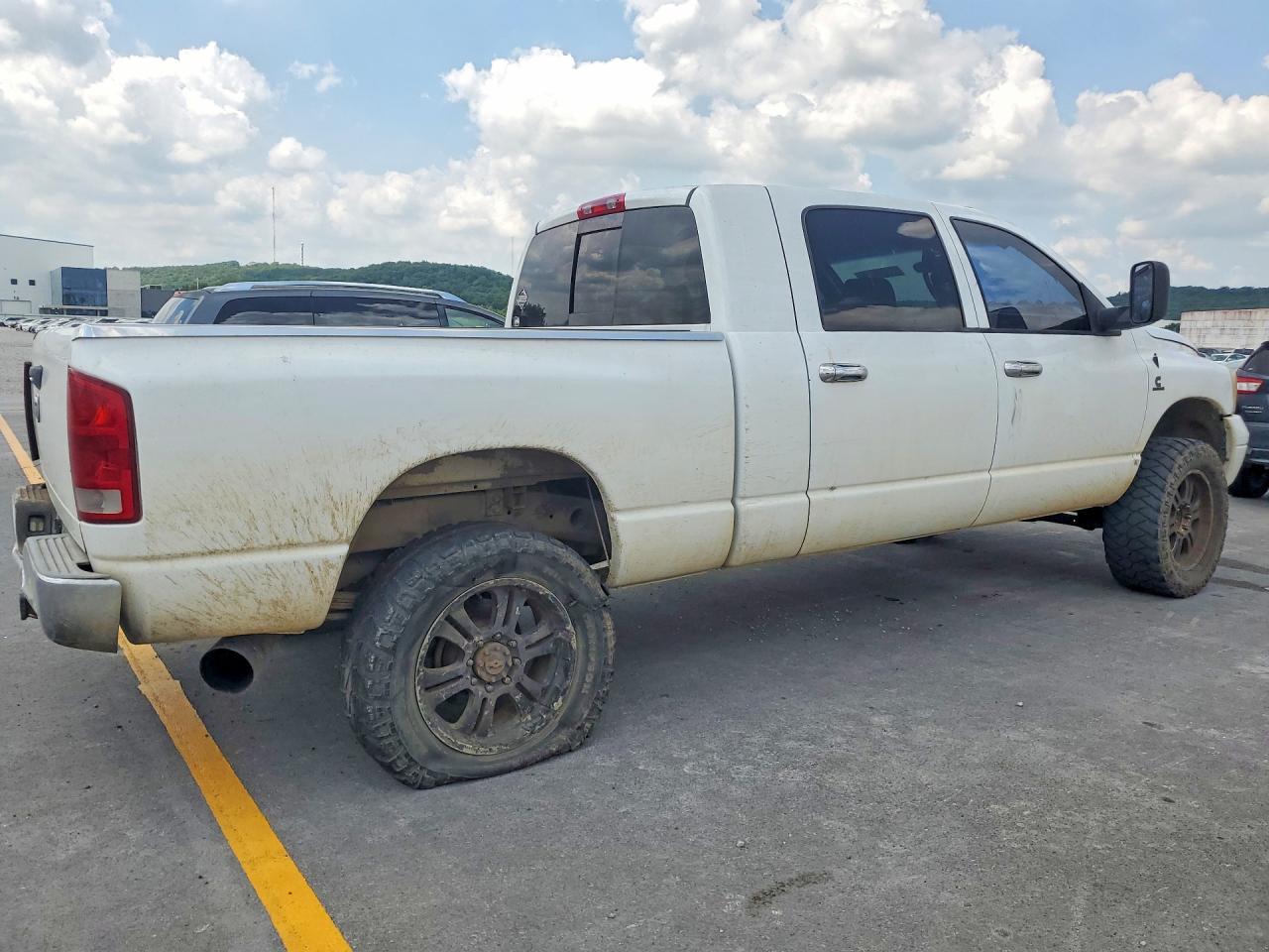 2006 Dodge Ram 2500 White vin: 3D3KS29C96G162782