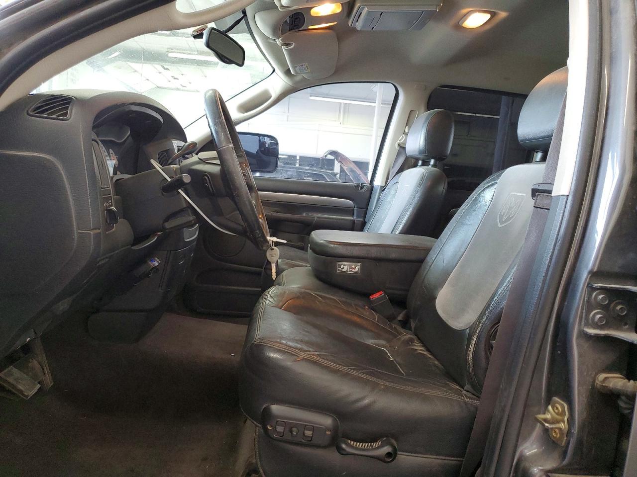 2004 Dodge Ram 3500 St Gray vin: 3D3LU38C74G114460