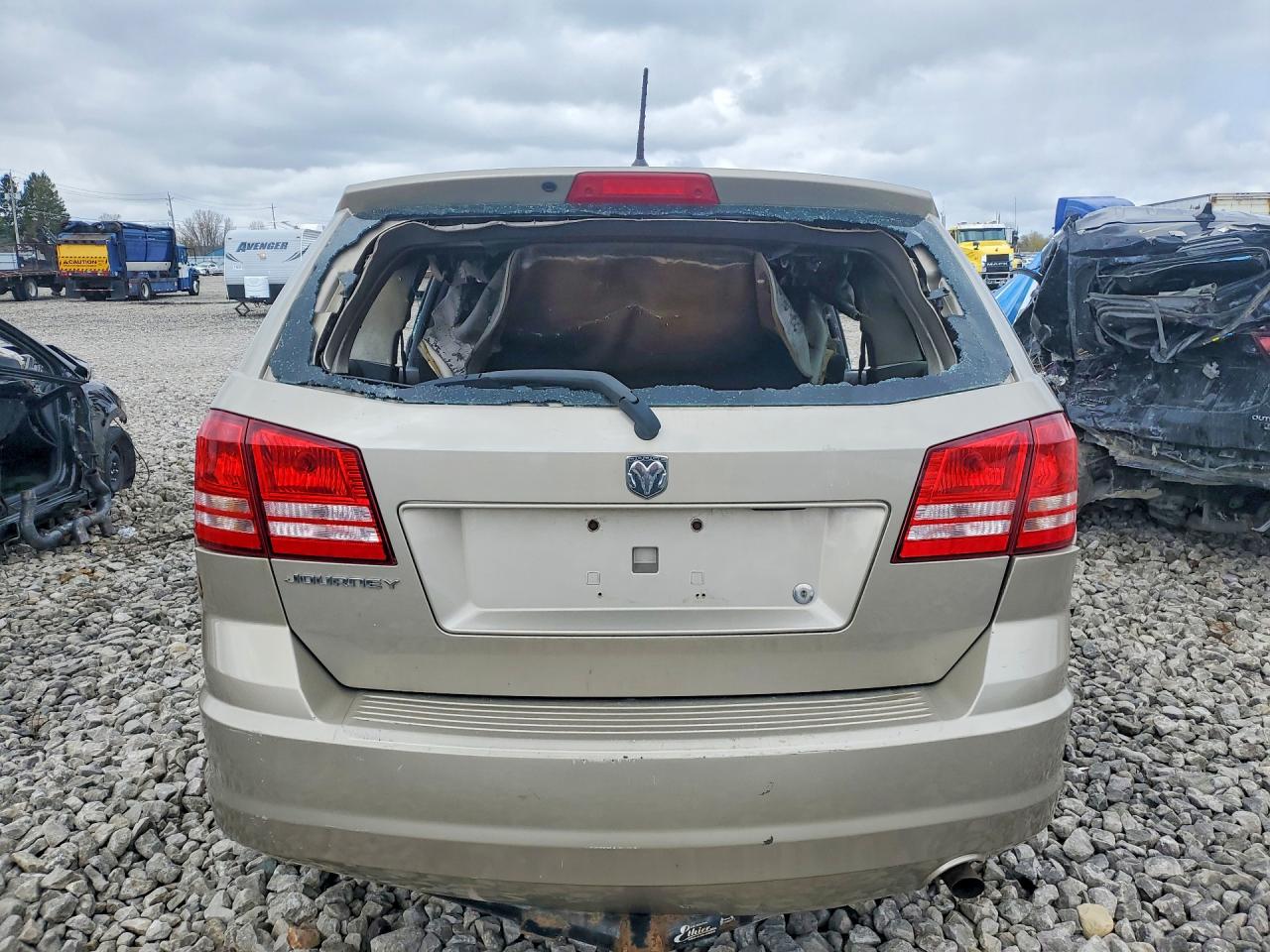 2009 Dodge Journey Se Tan vin: 3D4GG47B29T176351
