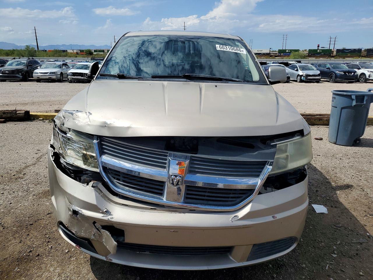 2009 Dodge Journey Sxt Gold vin: 3D4GG57V29T568391