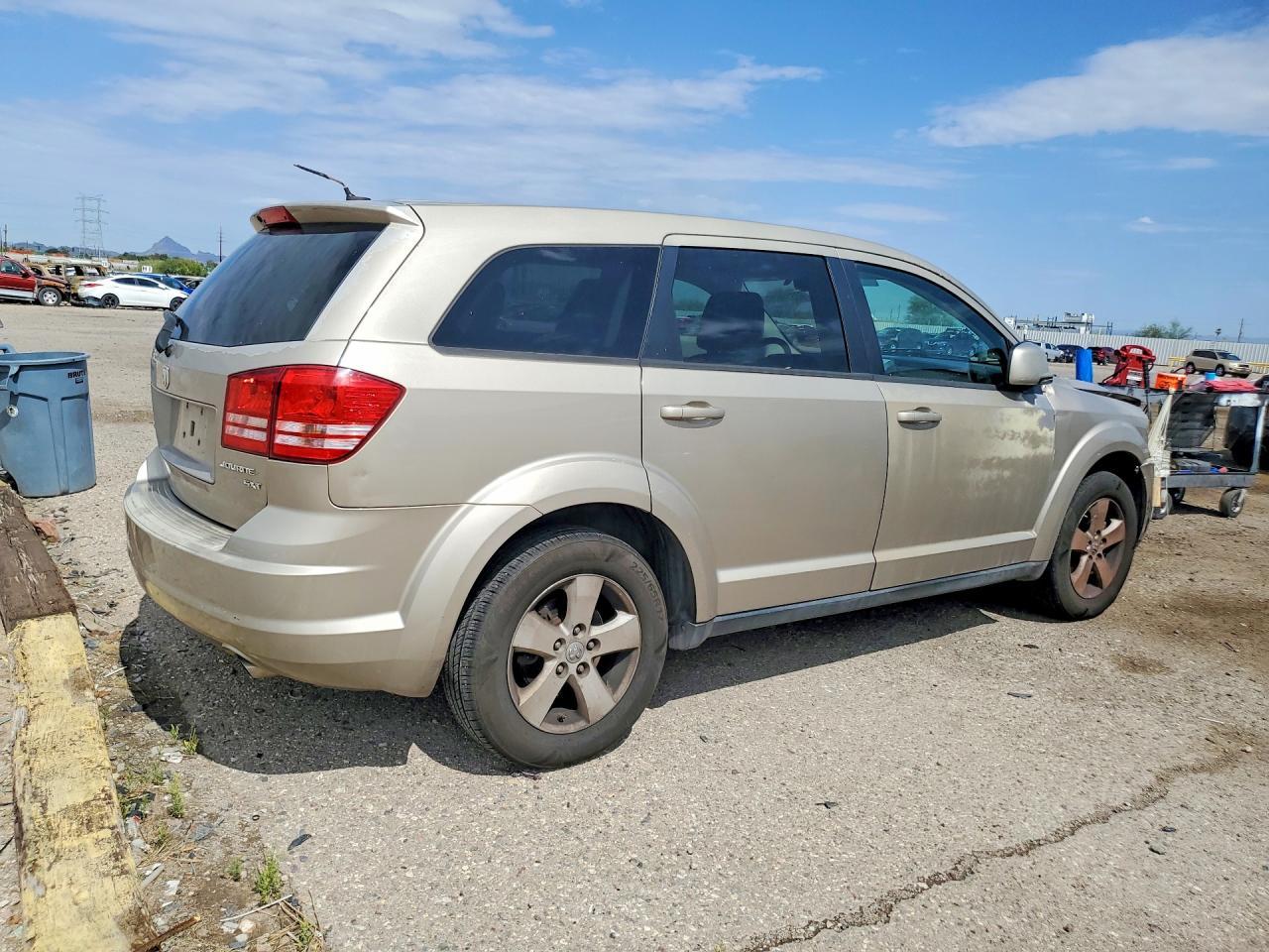 2009 Dodge Journey Sxt Gold vin: 3D4GG57V29T568391