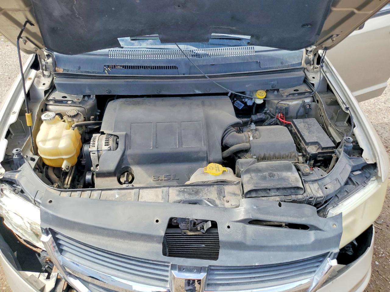 2009 Dodge Journey Sxt Gold vin: 3D4GG57V29T568391