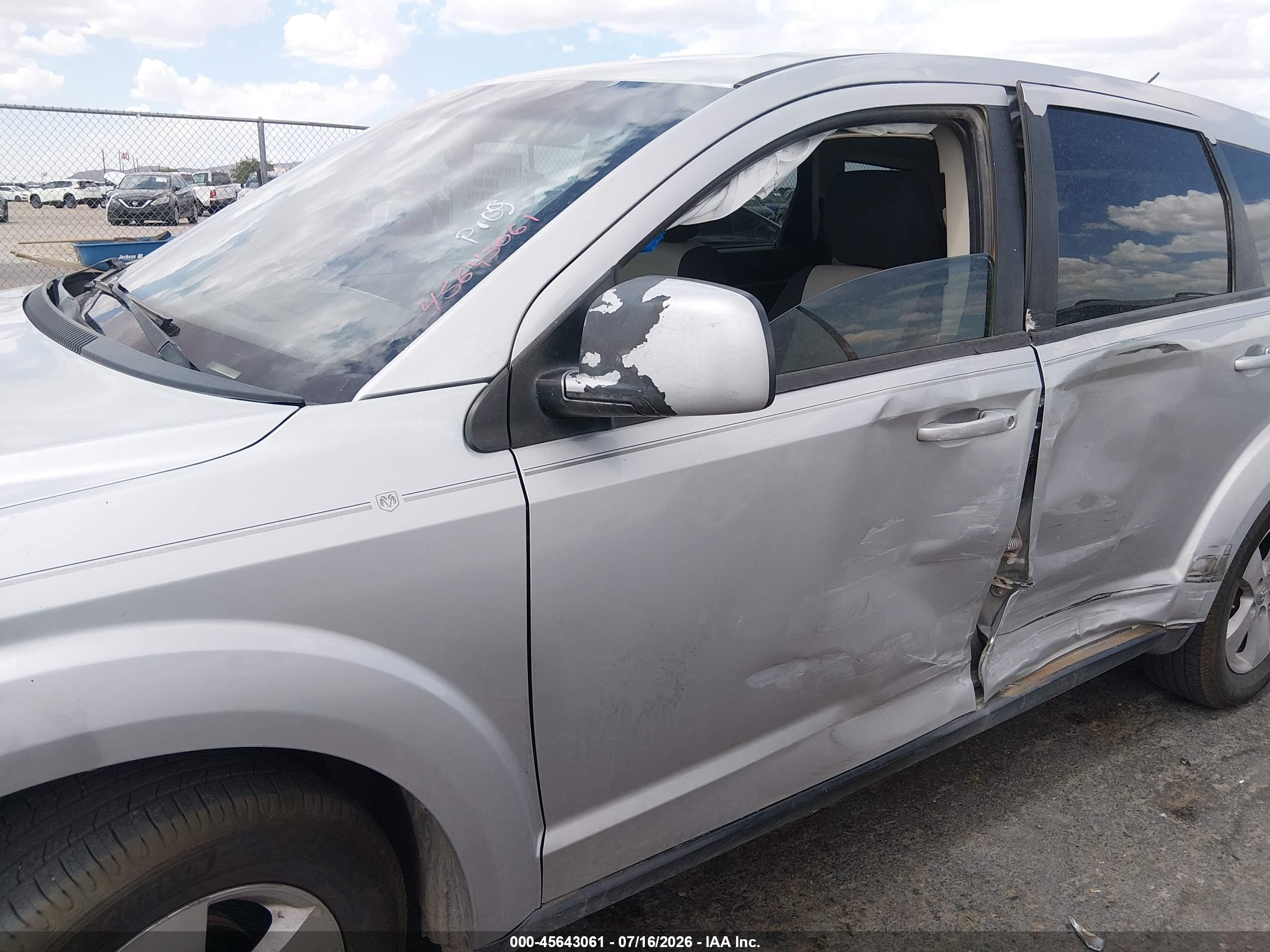 2009 Dodge Journey Sxt Silver vin: 3D4GG57V49T574578
