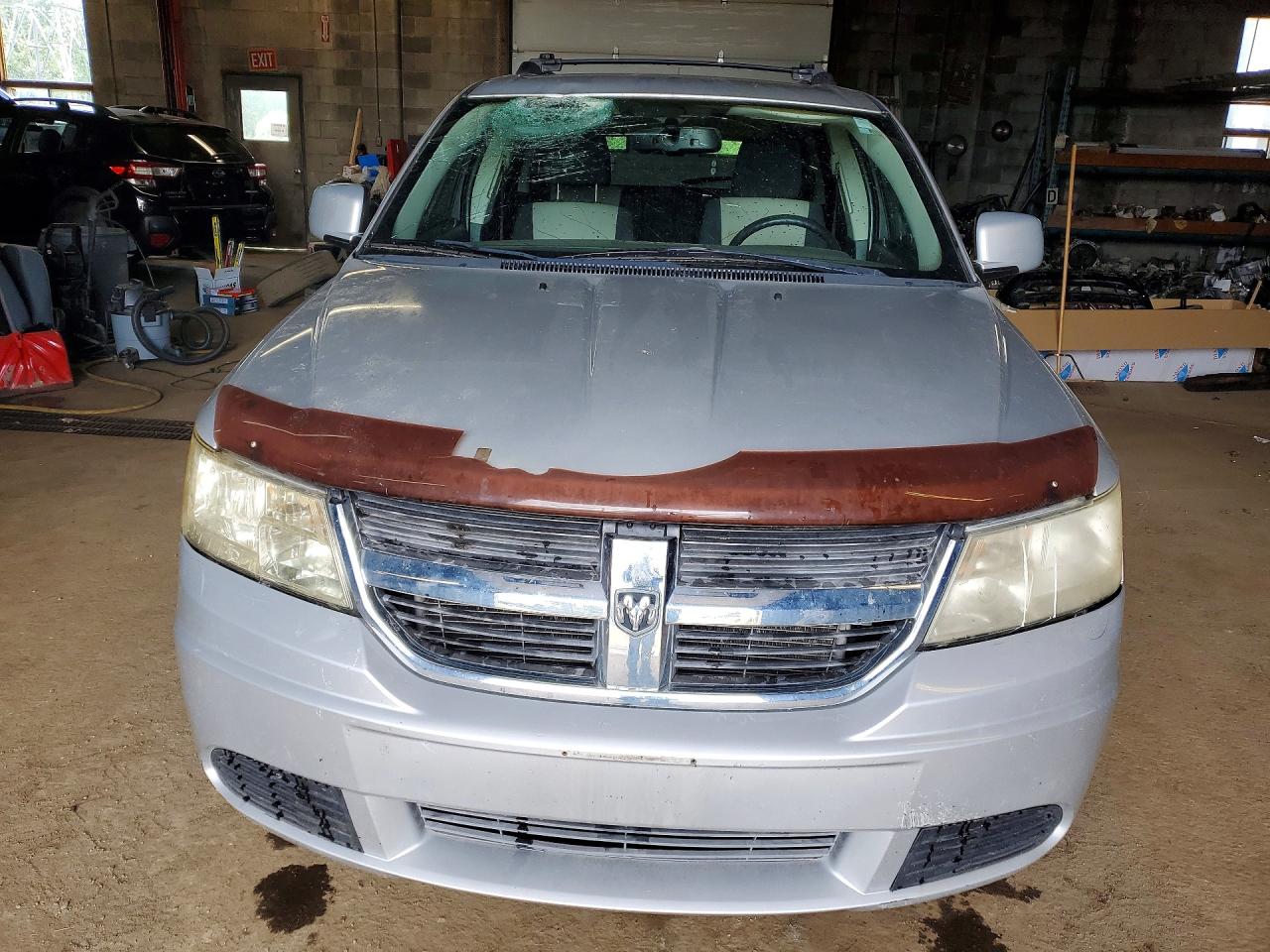 2009 Dodge Journey Silver vin: 3D4GG57V59T617633