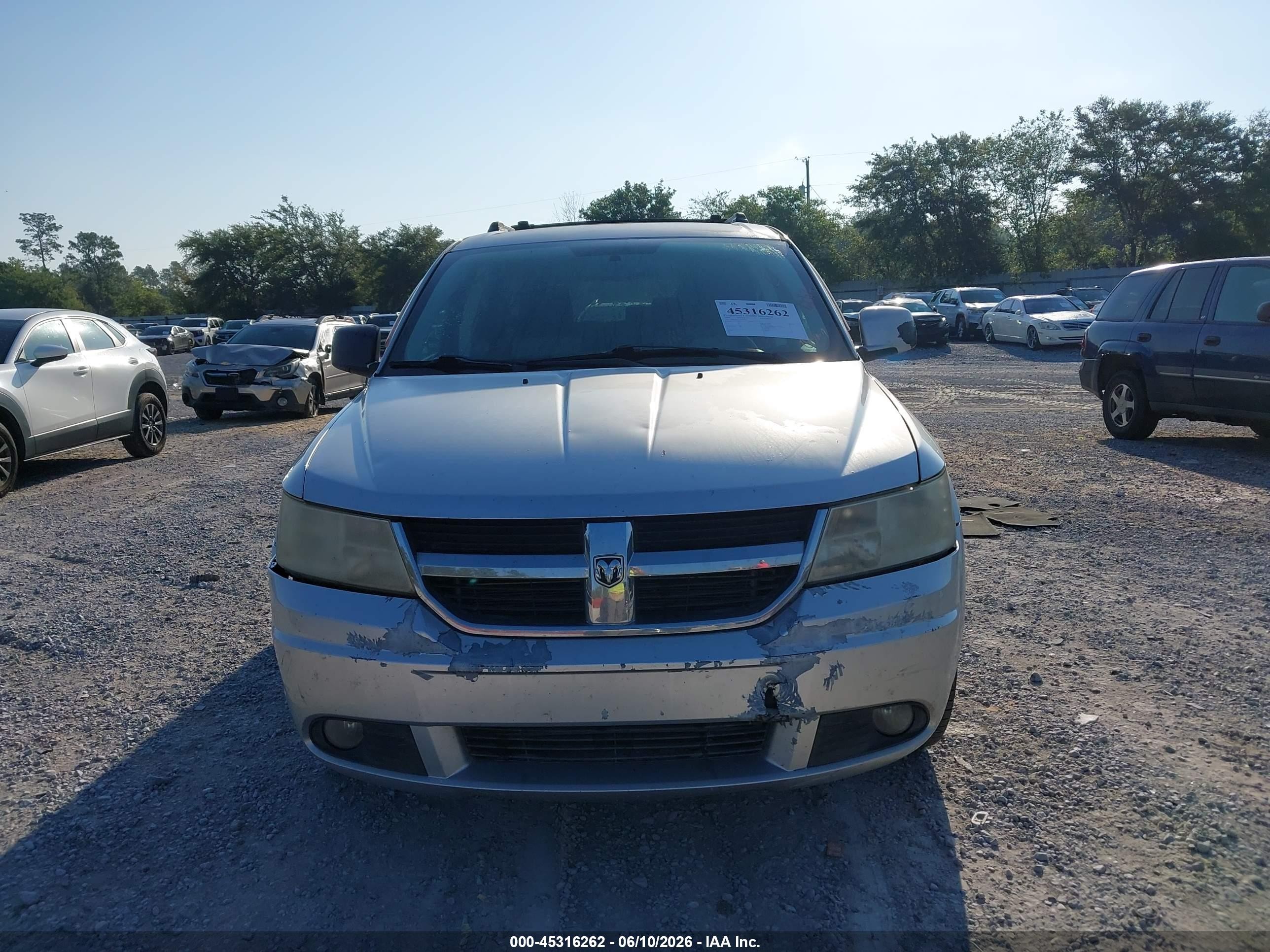 2009 Dodge Journey Sxt Silver vin: 3D4GG57V79T577975