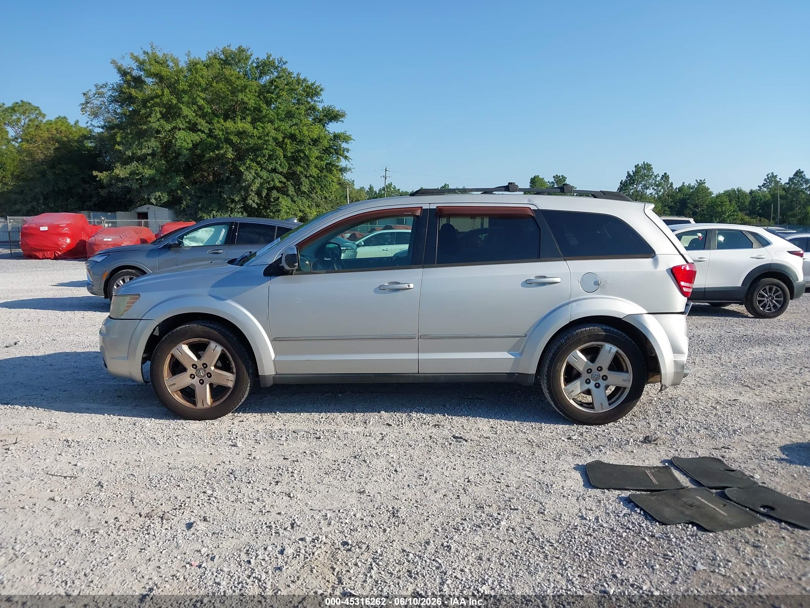 2009 Dodge Journey Sxt Silver vin: 3D4GG57V79T577975