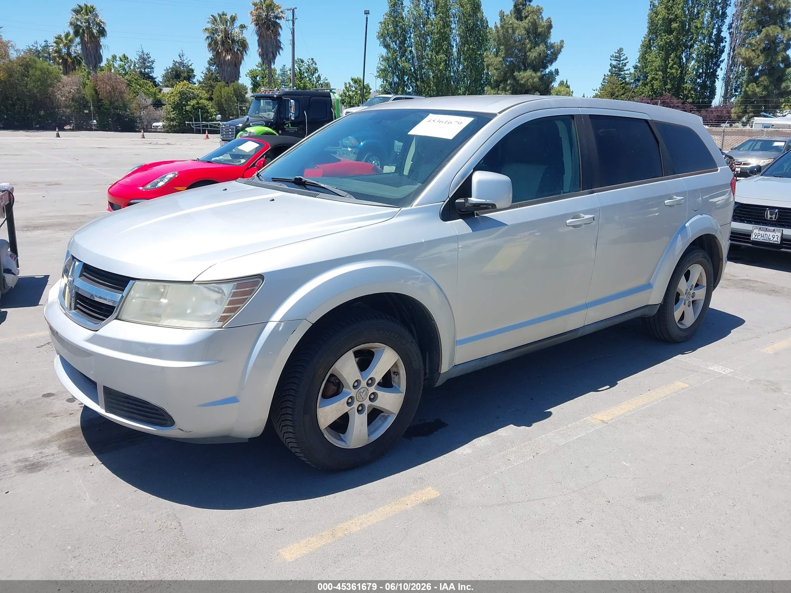 2009 Dodge Journey Sxt Silver vin: 3D4GG57VX9T230785
