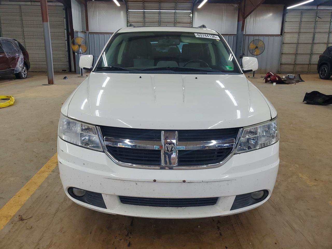 2009 Dodge Journey Sxt Белый vin: 3D4GH57V49T146894