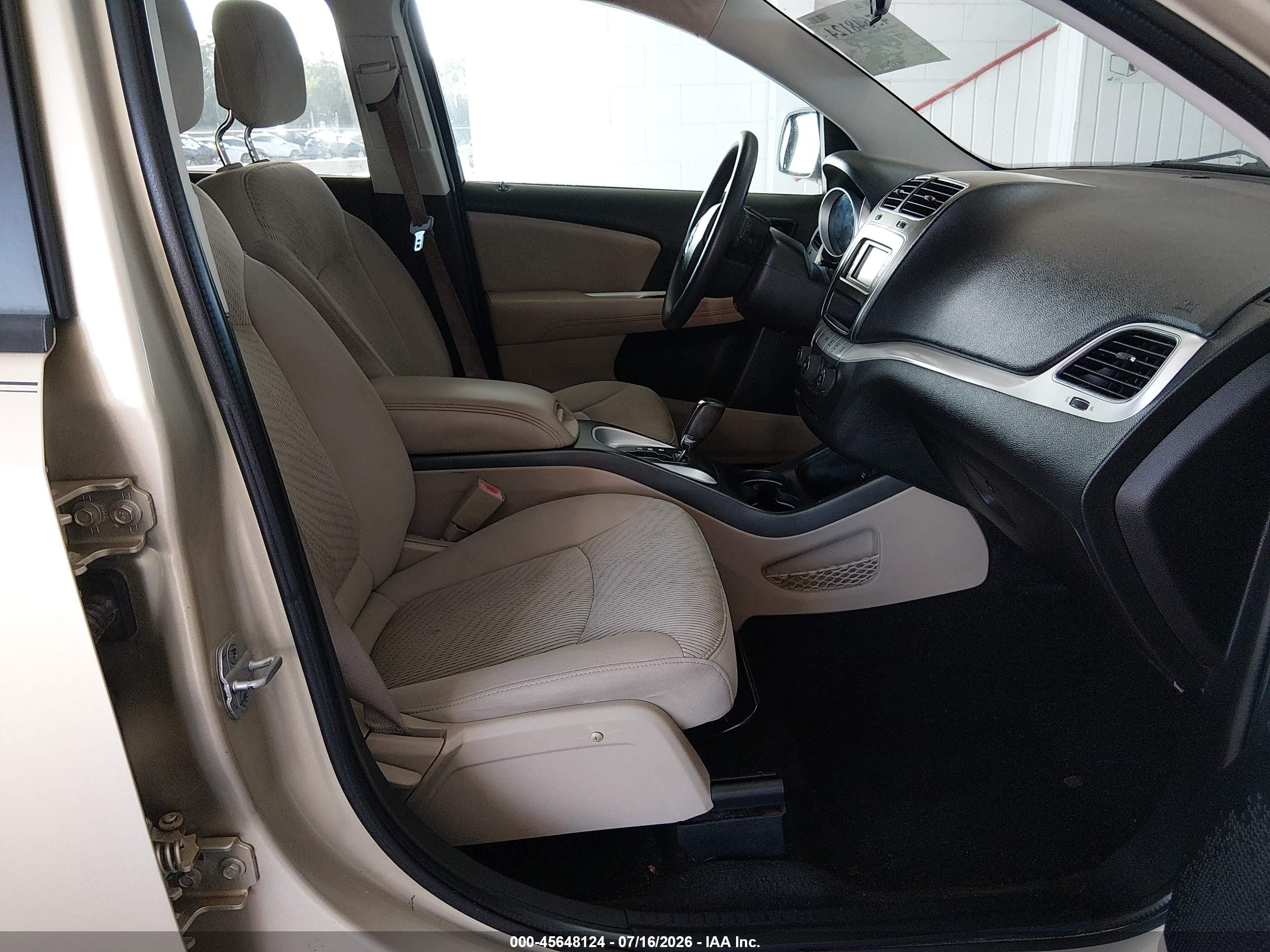 2011 Dodge Journey Mainstreet Tan vin: 3D4PG1FG1BT554662