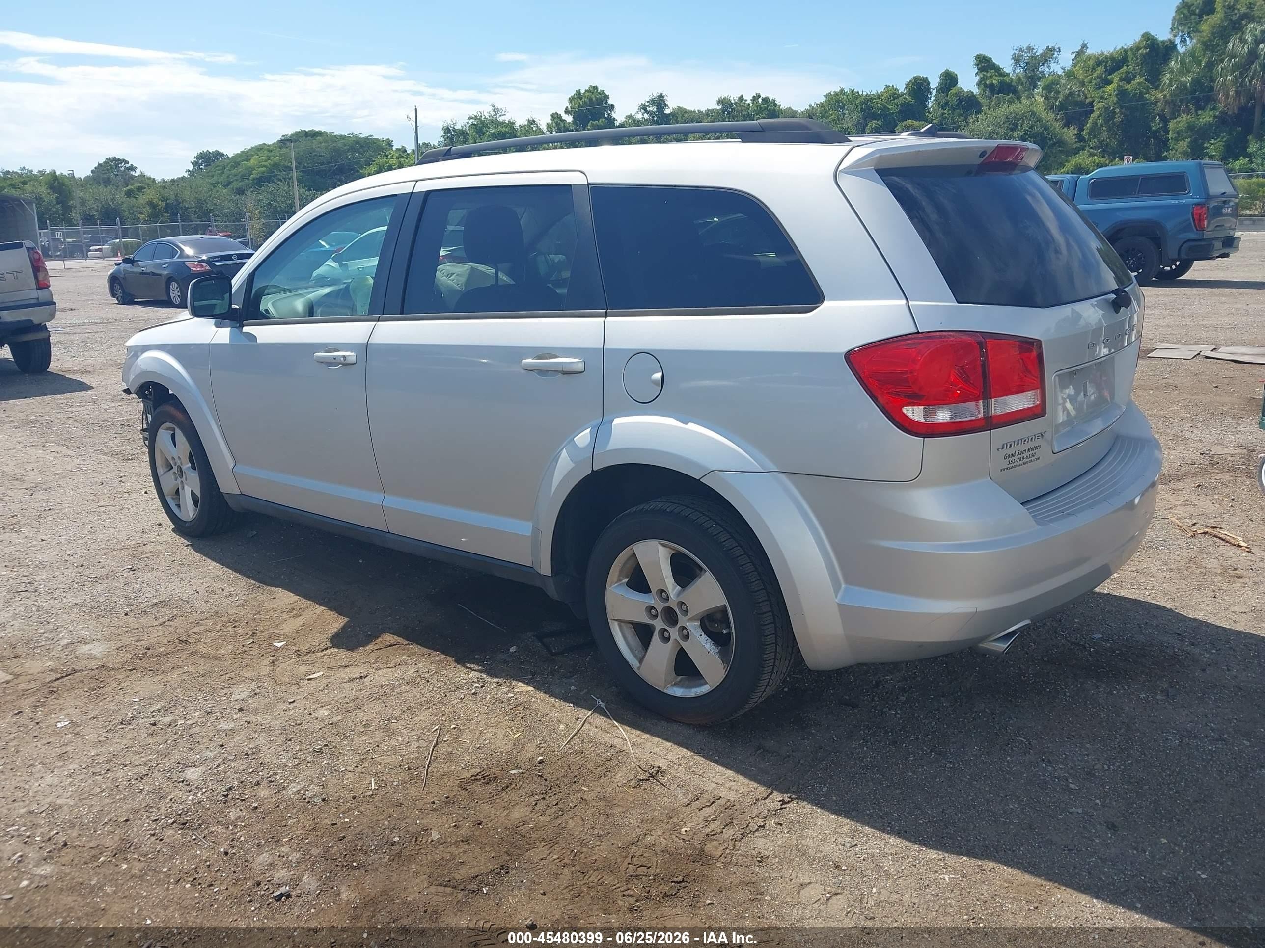 2011 Dodge Journey Mainstreet Silver vin: 3D4PG1FG2BT500352