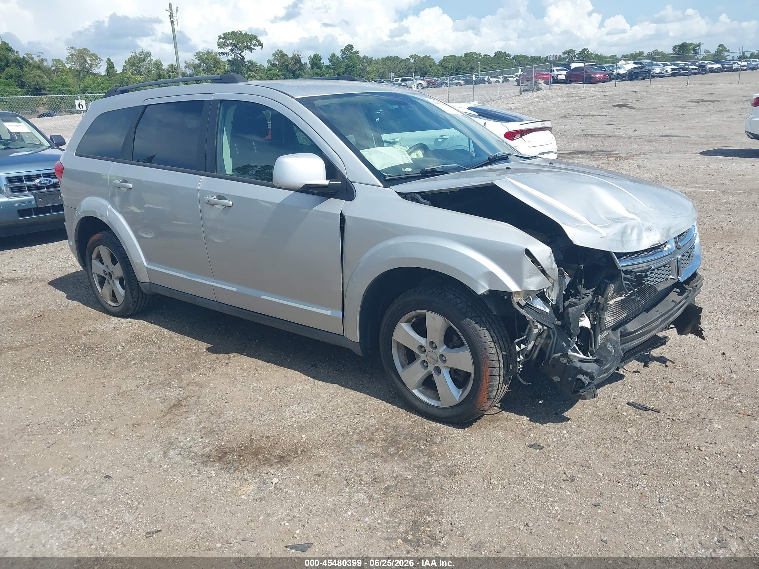 2011 Dodge Journey Mainstreet Silver vin: 3D4PG1FG2BT500352