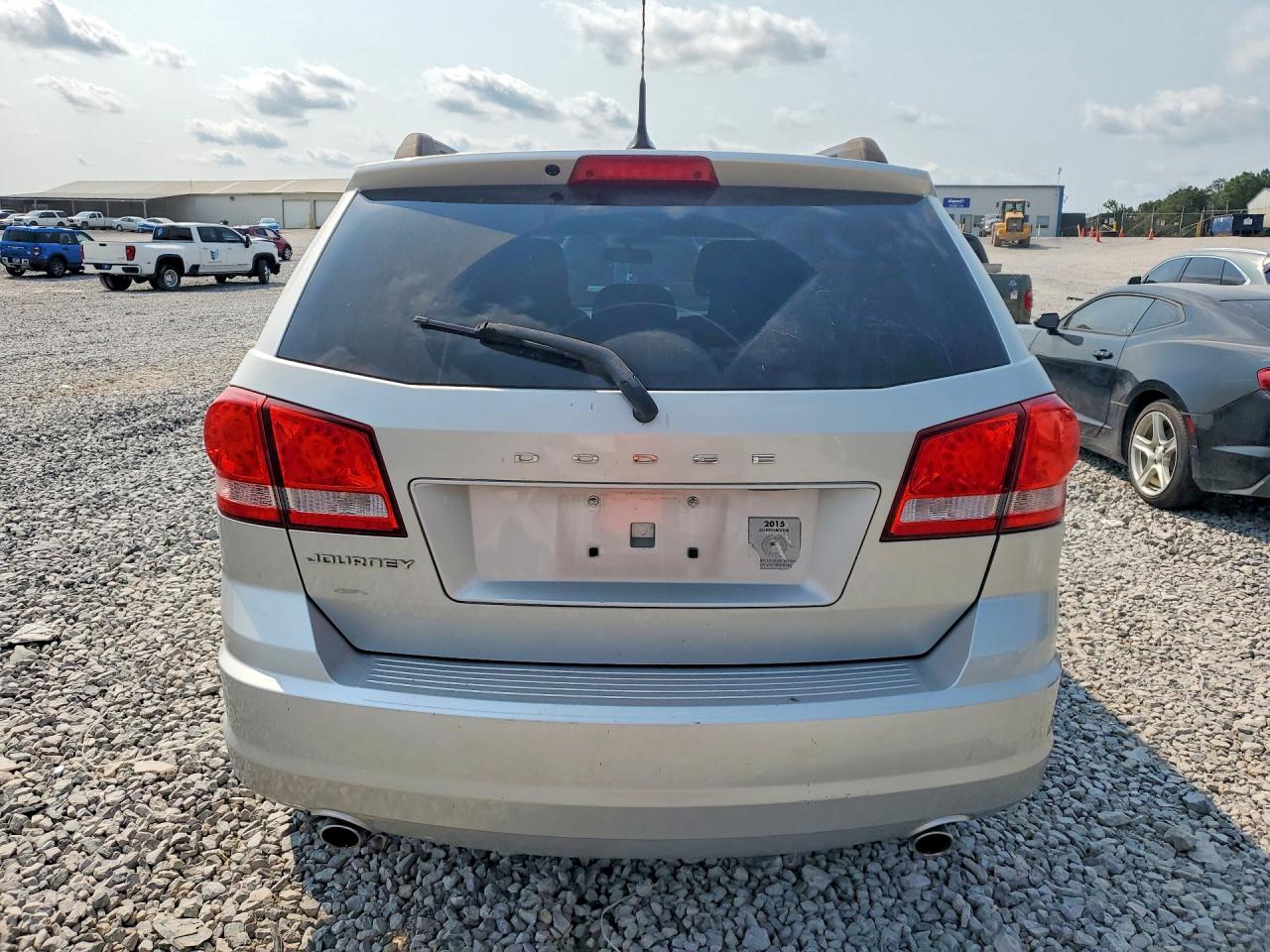 2011 Dodge Journey Mainstreet Silver vin: 3D4PG1FG7BT503201