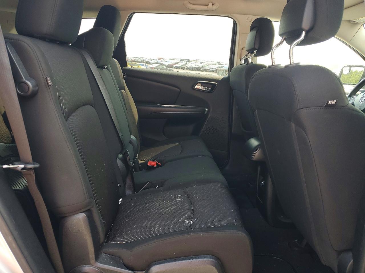 2011 Dodge Journey Mainstreet Silver vin: 3D4PG1FG7BT503201