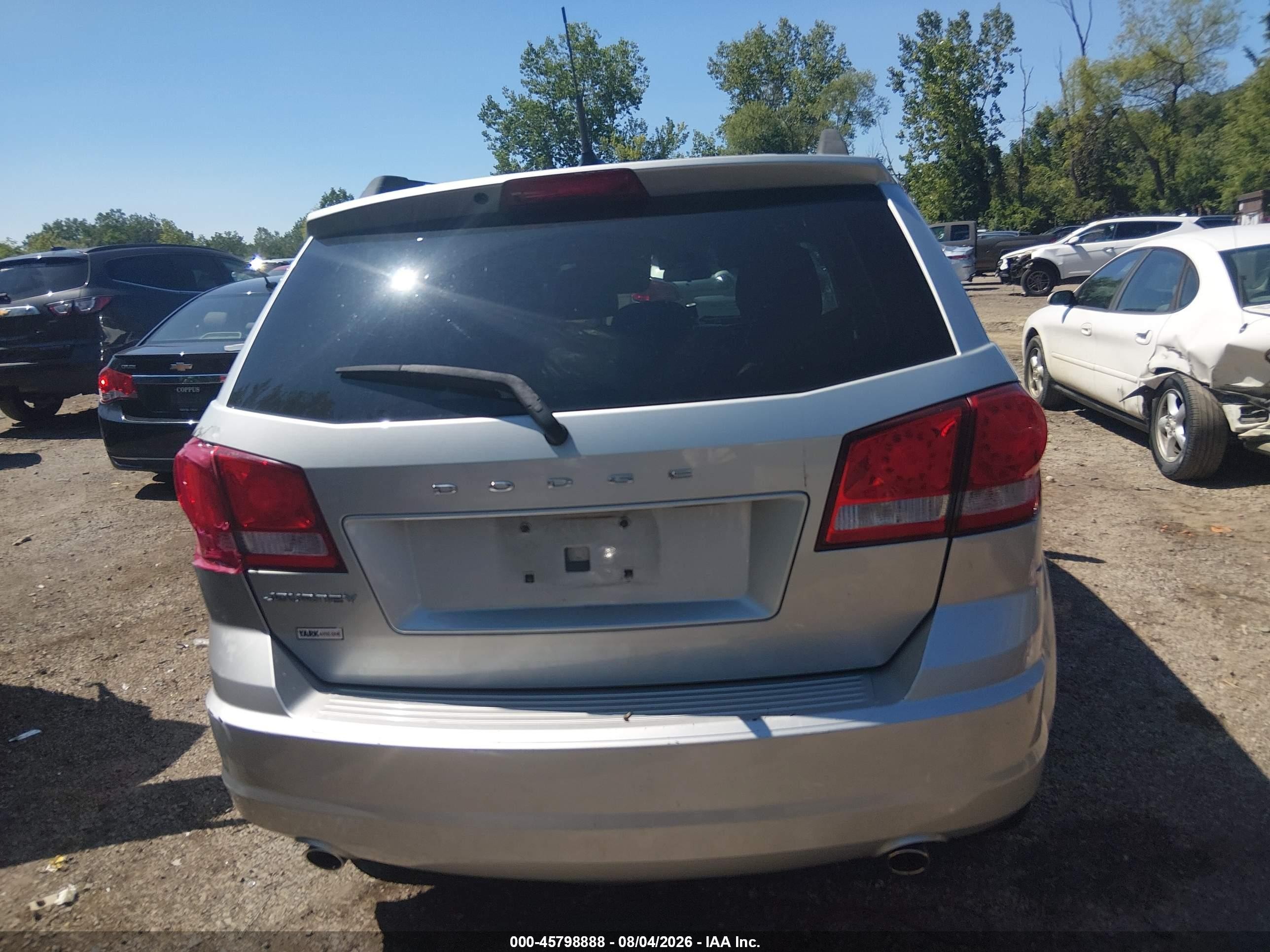 2011 Dodge Journey Mainstreet Silver vin: 3D4PG1FG7BT505255