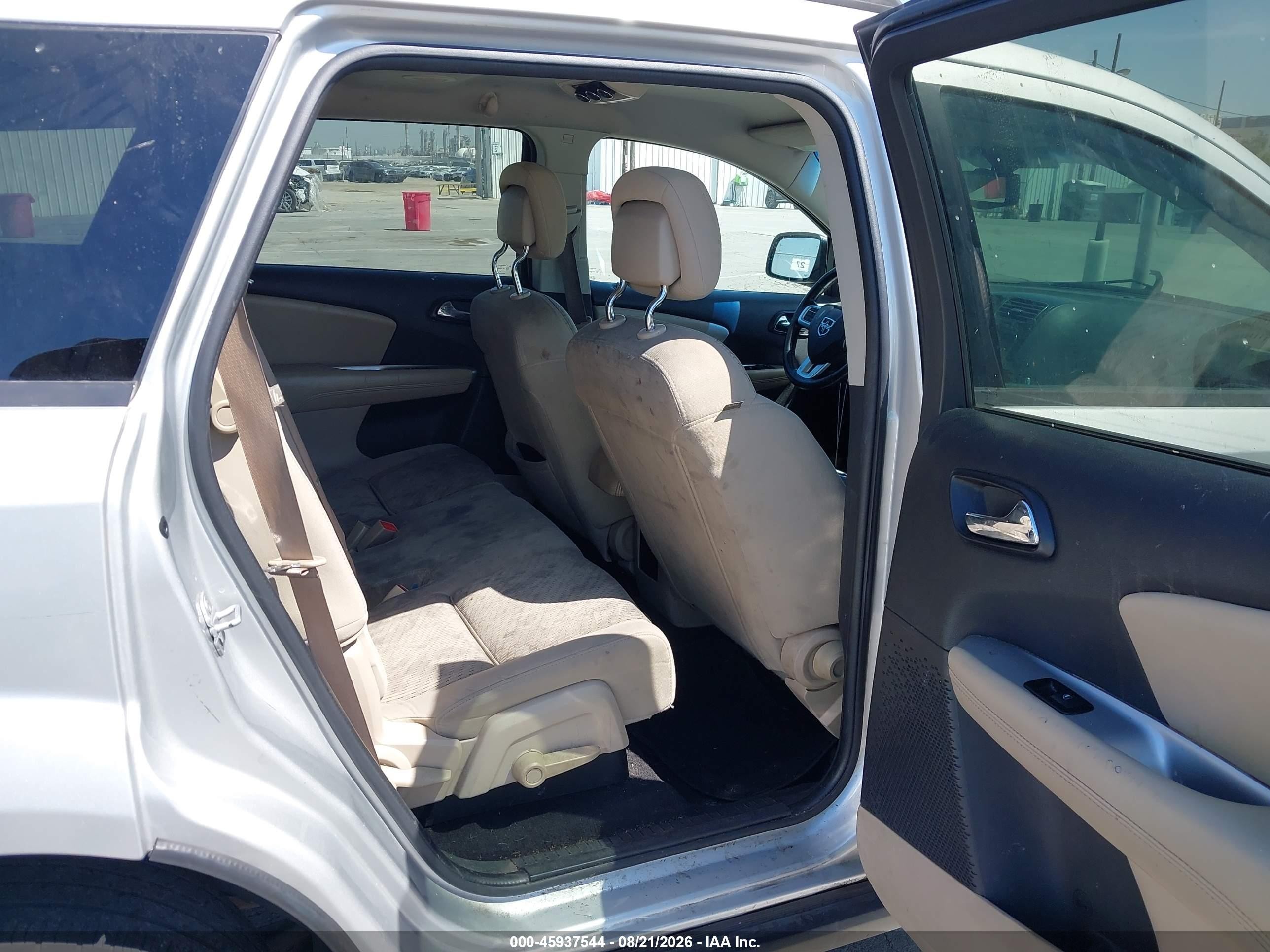 2011 Dodge Journey Mainstreet Silver vin: 3D4PG1FG9BT561536