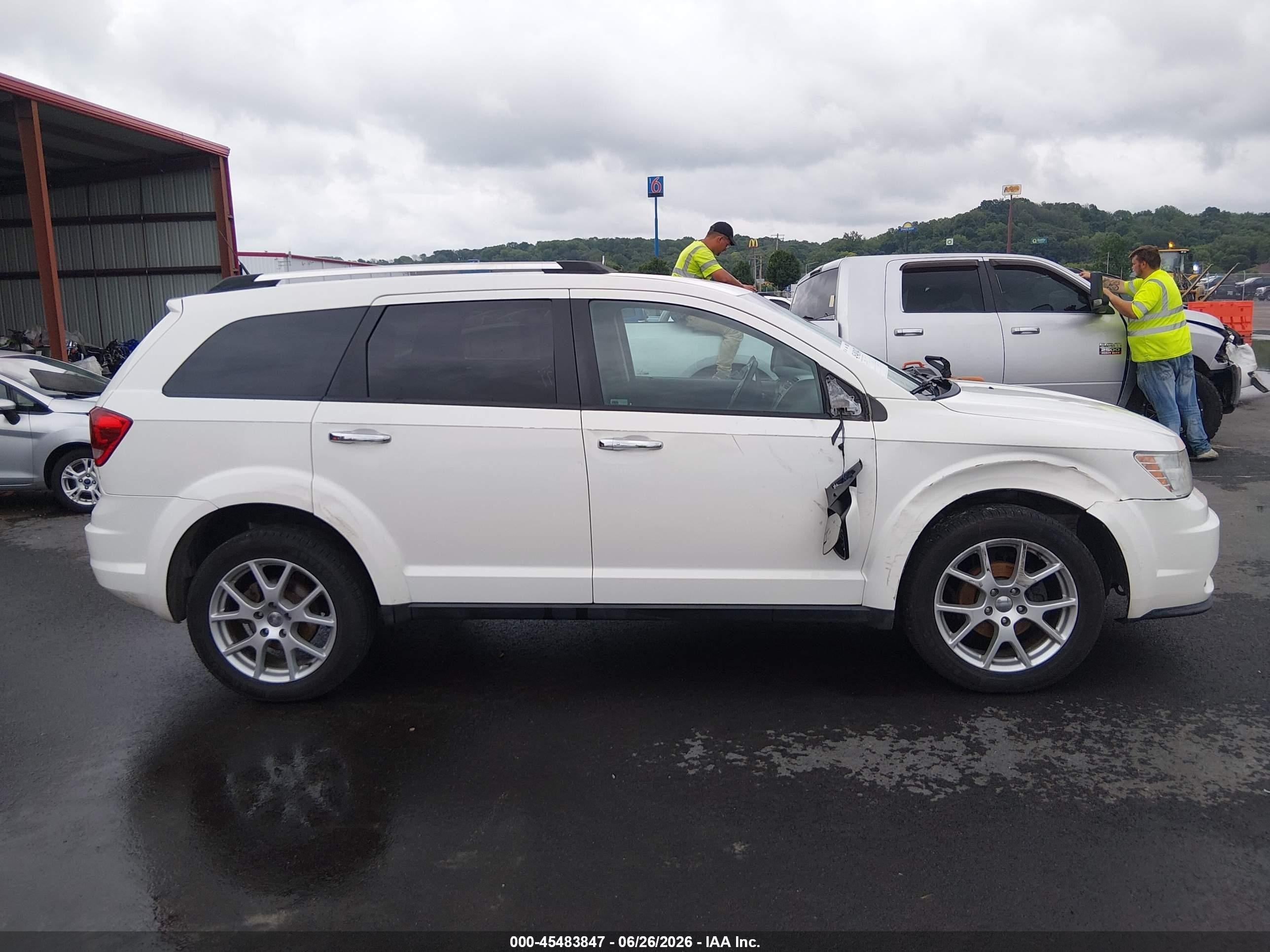 2011 Dodge Journey Crew White vin: 3D4PG3FG5BT515570