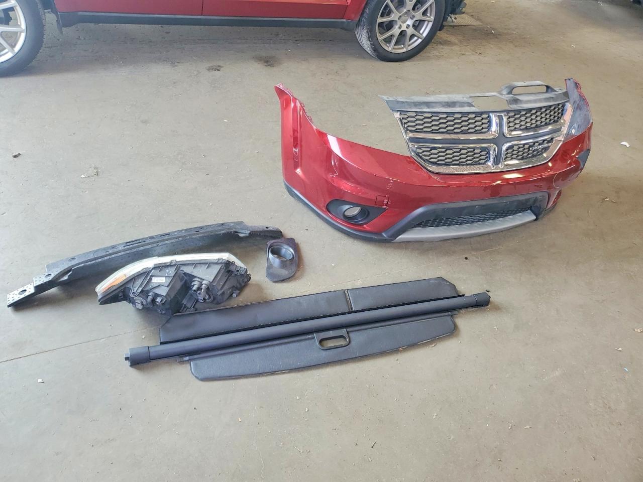 2011 Dodge Journey Crew Красный vin: 3D4PG3FG8BT531116
