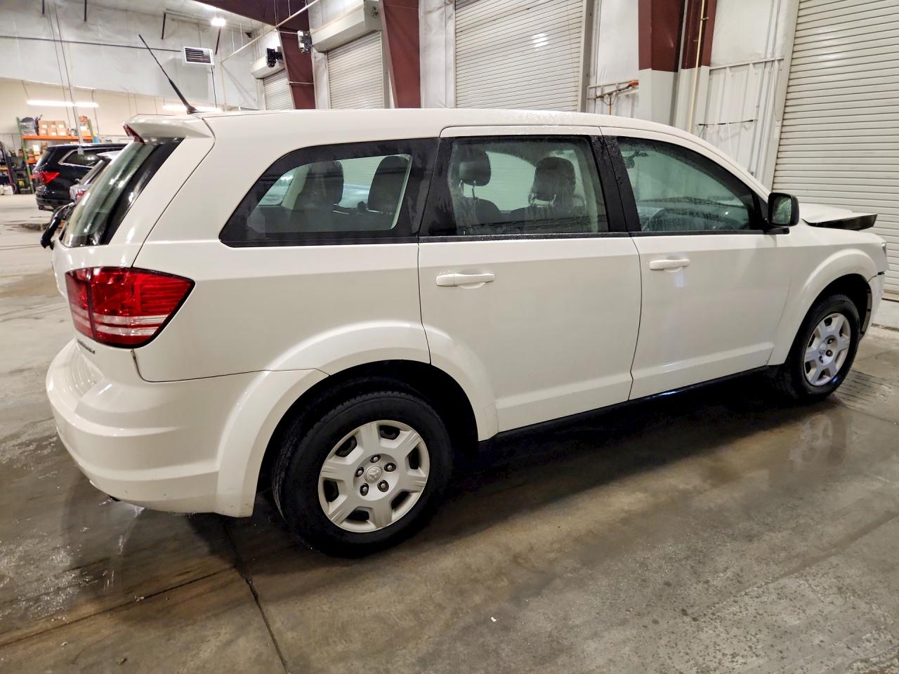 2010 Dodge Journey Se White vin: 3D4PG4FB0AT266104