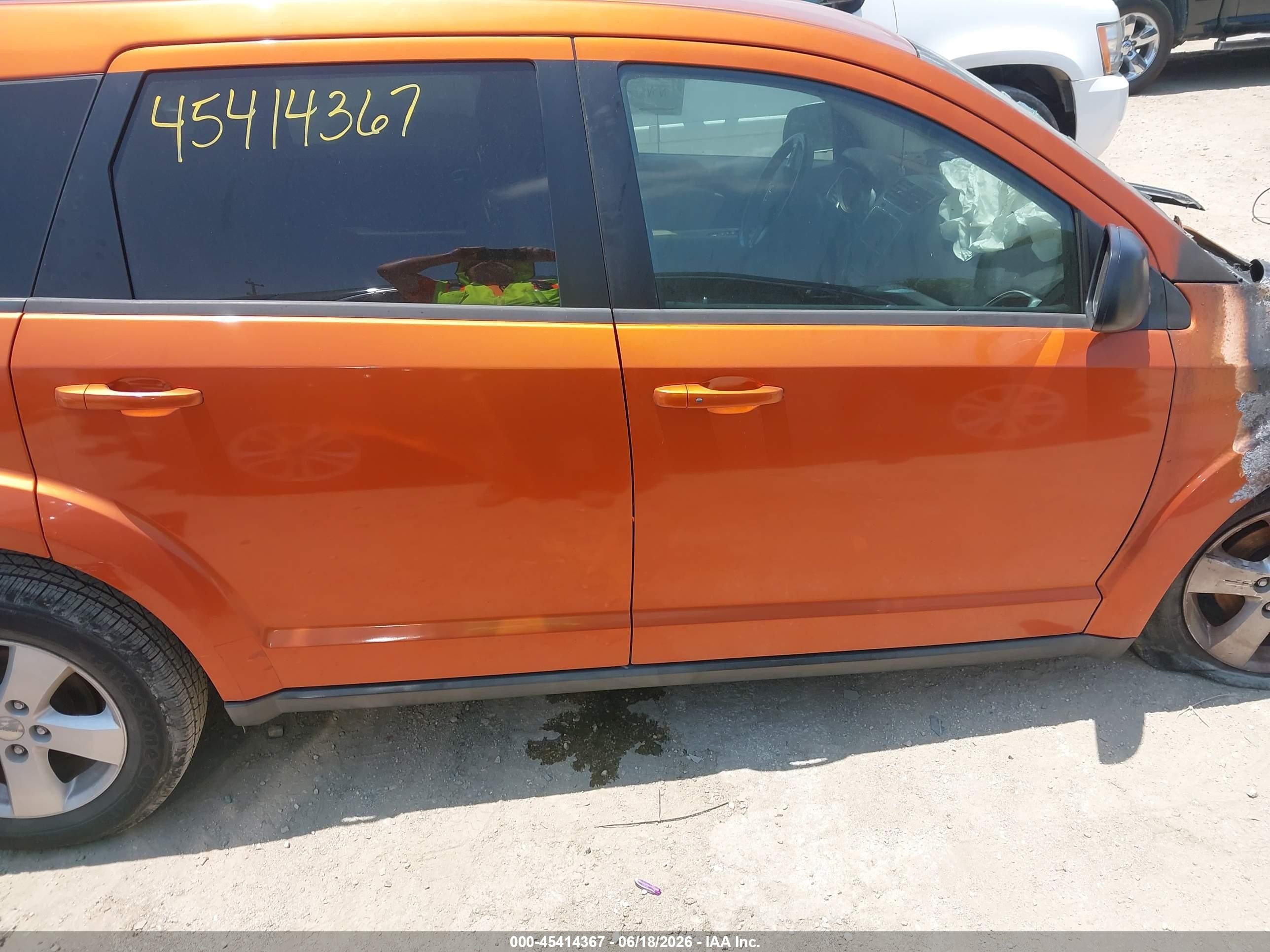 2011 Dodge Journey Express Orange vin: 3D4PG4FB2BT556961