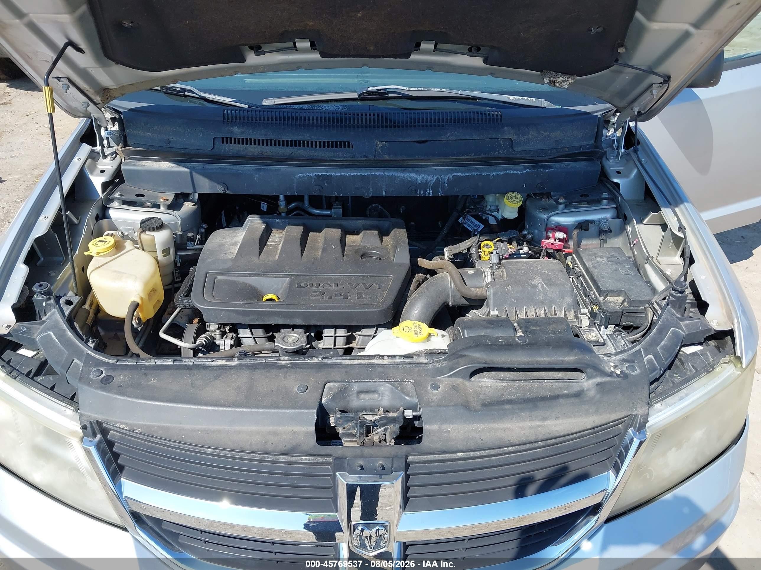 2010 Dodge Journey Se Silver vin: 3D4PG4FB5AT163924