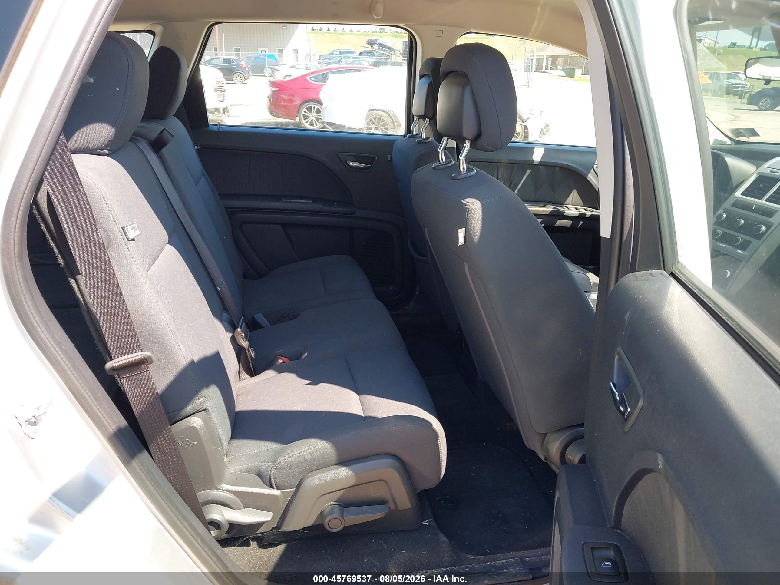 2010 Dodge Journey Se Silver vin: 3D4PG4FB5AT163924