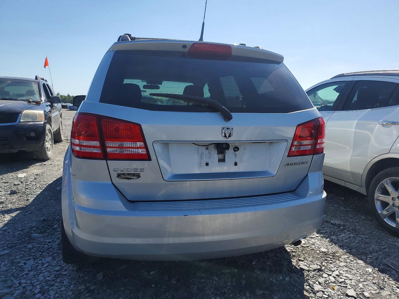 2010 Dodge Journey Se Silver vin: 3D4PG4FB5AT276157