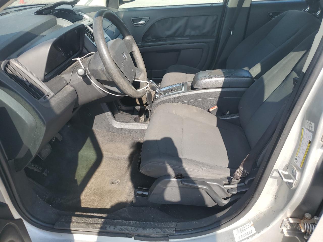 2010 Dodge Journey Se Silver vin: 3D4PG4FB8AT104916