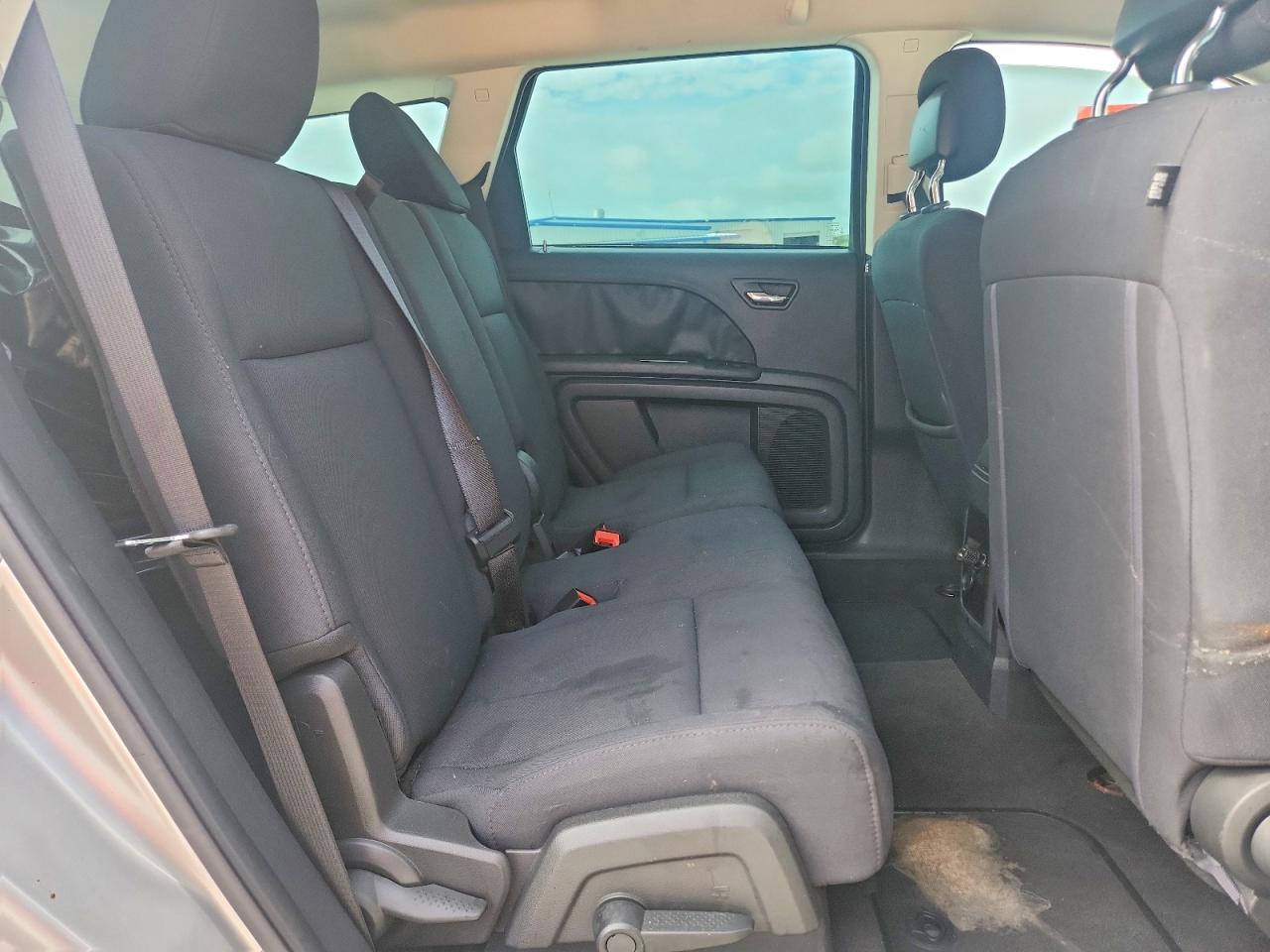 2010 Dodge Journey Se Silver vin: 3D4PG4FB8AT212386