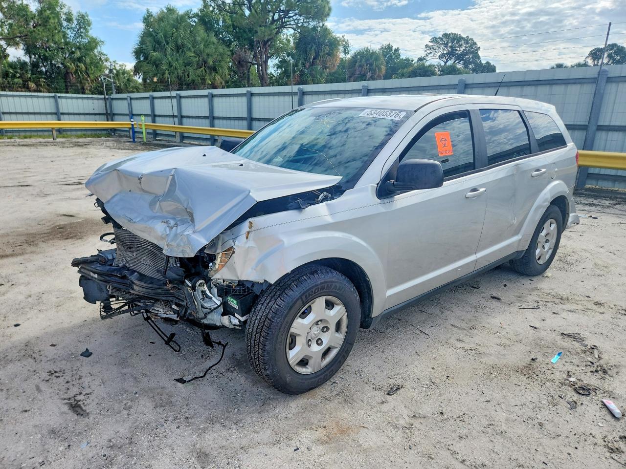 2010 Dodge Journey Se Silver vin: 3D4PG4FB8AT212386