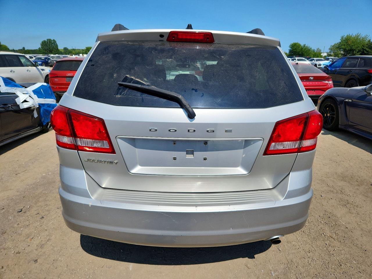 2011 Dodge Journey Express Silver vin: 3D4PG4FB9BT558951