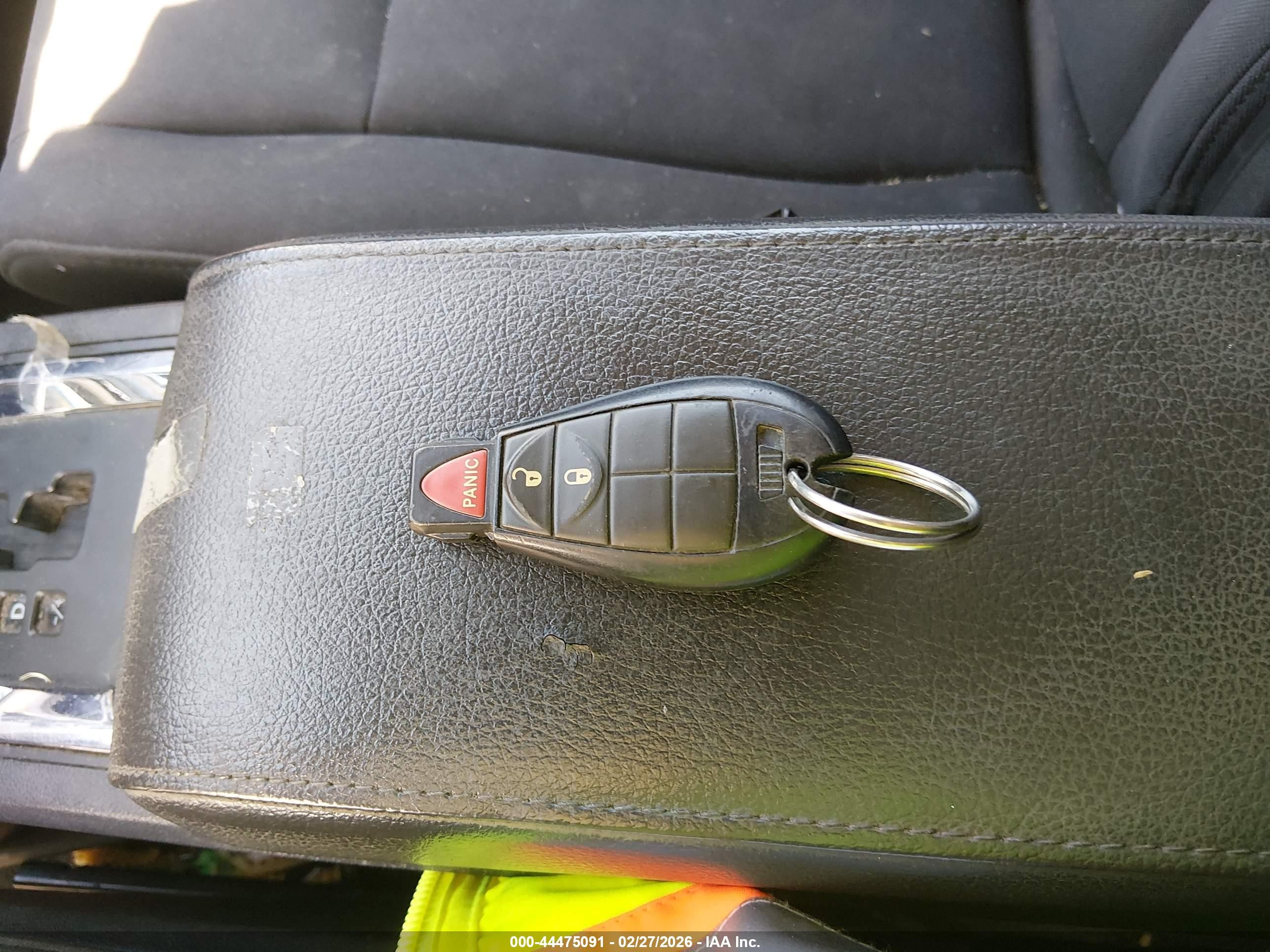 2010 Dodge Journey Sxt Silver vin: 3D4PG5FV1AT140298