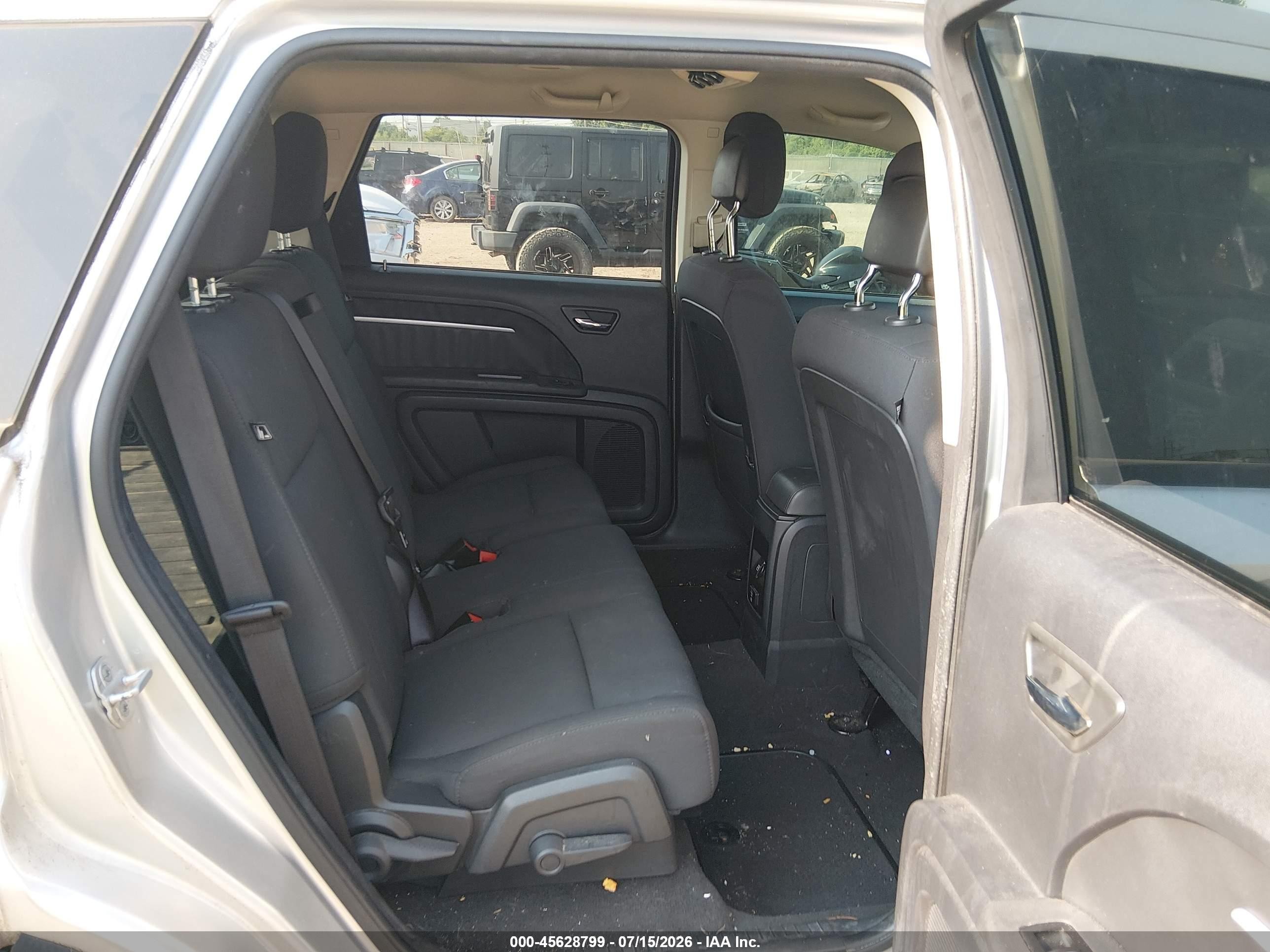 2010 Dodge Journey Sxt Silver vin: 3D4PG5FV4AT233204