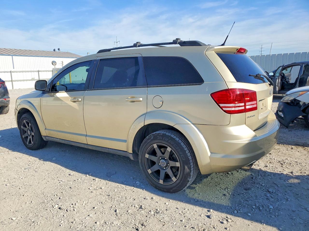 2010 Dodge Journey Sxt Gold vin: 3D4PG5FV5AT108938