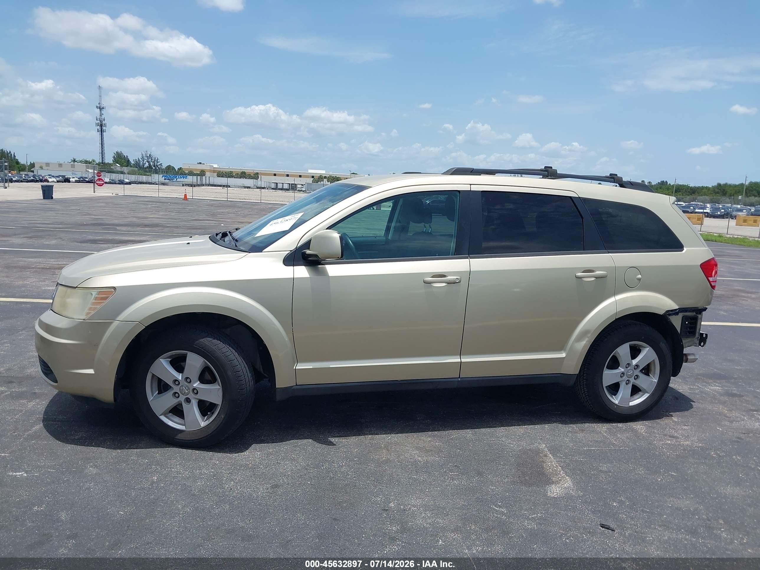 2010 Dodge Journey Sxt Gold vin: 3D4PG5FV5AT116313