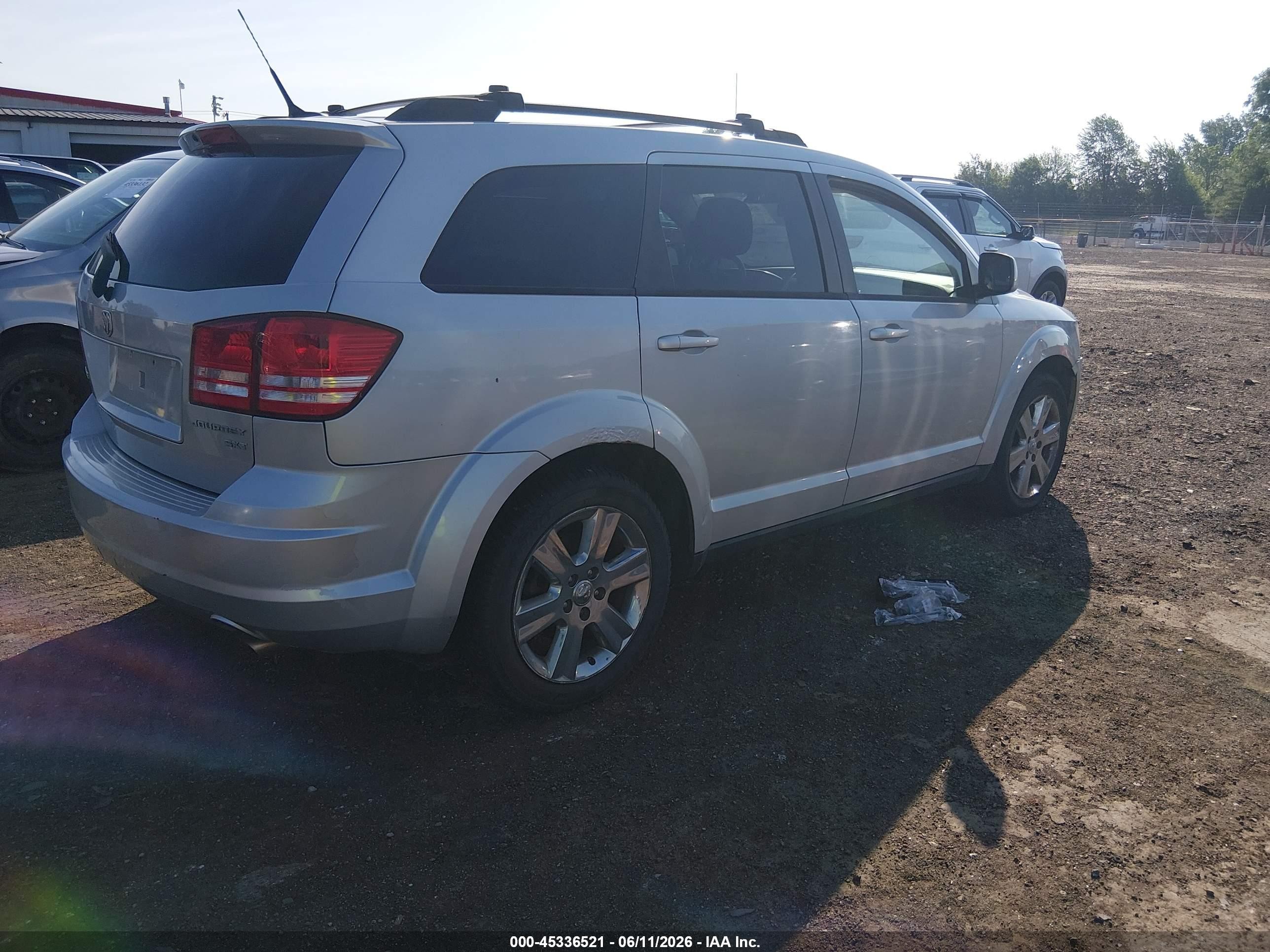 2010 Dodge Journey Sxt Silver vin: 3D4PG5FV6AT106485