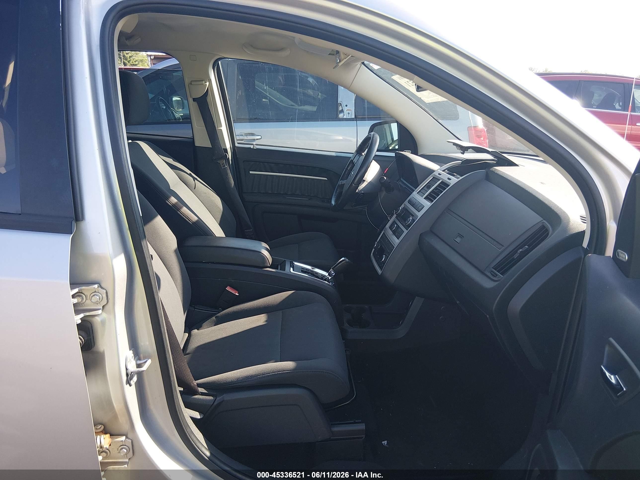 2010 Dodge Journey Sxt Silver vin: 3D4PG5FV6AT106485