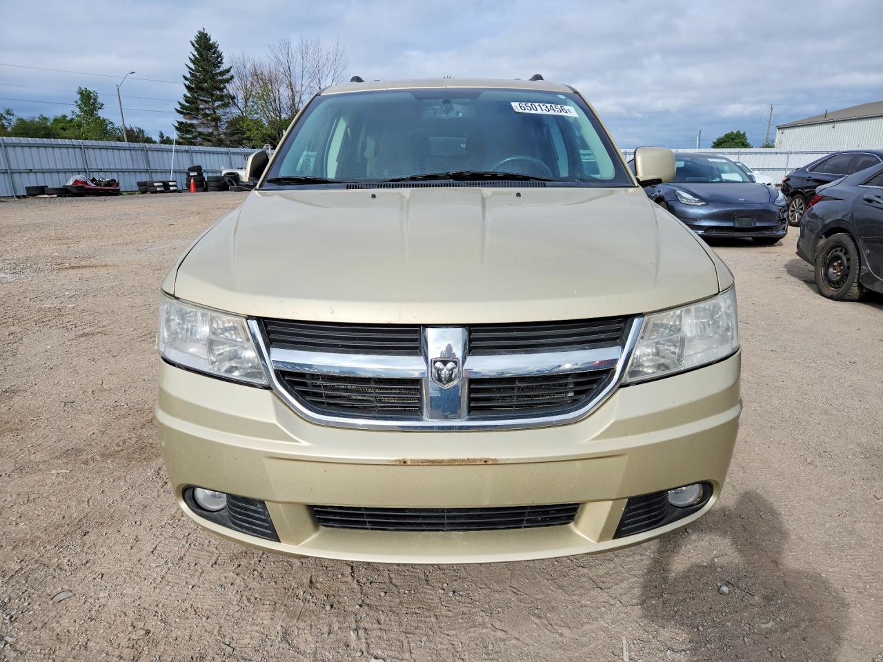 2010 Dodge Journey Sxt Золотой vin: 3D4PG5FV9AT236051