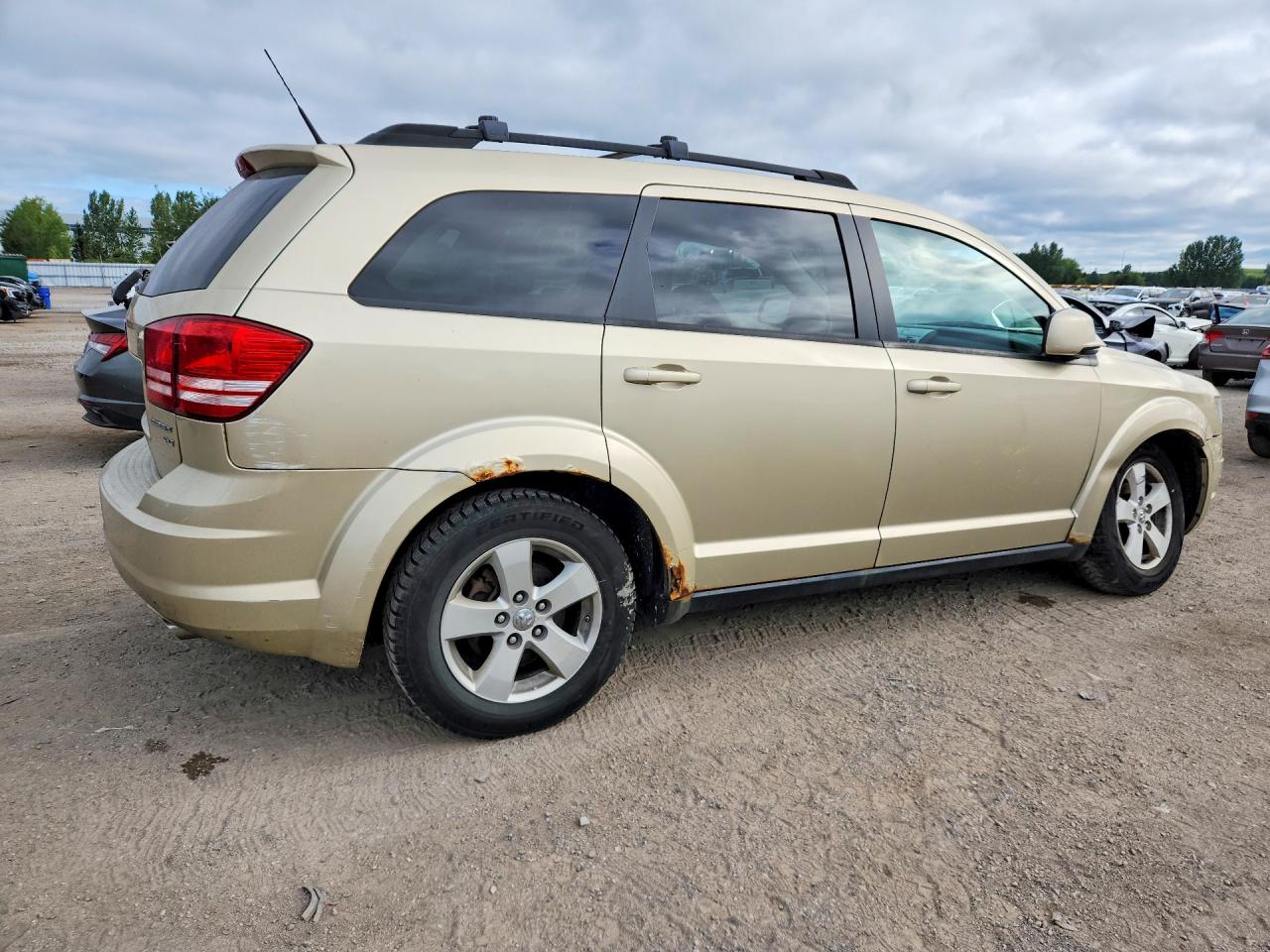 2010 Dodge Journey Sxt Золотой vin: 3D4PG5FV9AT236051