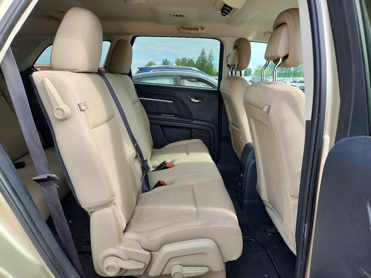 2010 Dodge Journey Sxt Золотой vin: 3D4PG5FV9AT236051