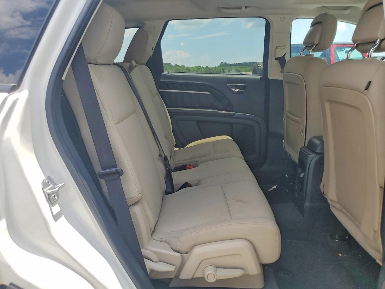 2010 Dodge Journey Sxt White vin: 3D4PG5FVXAT180489