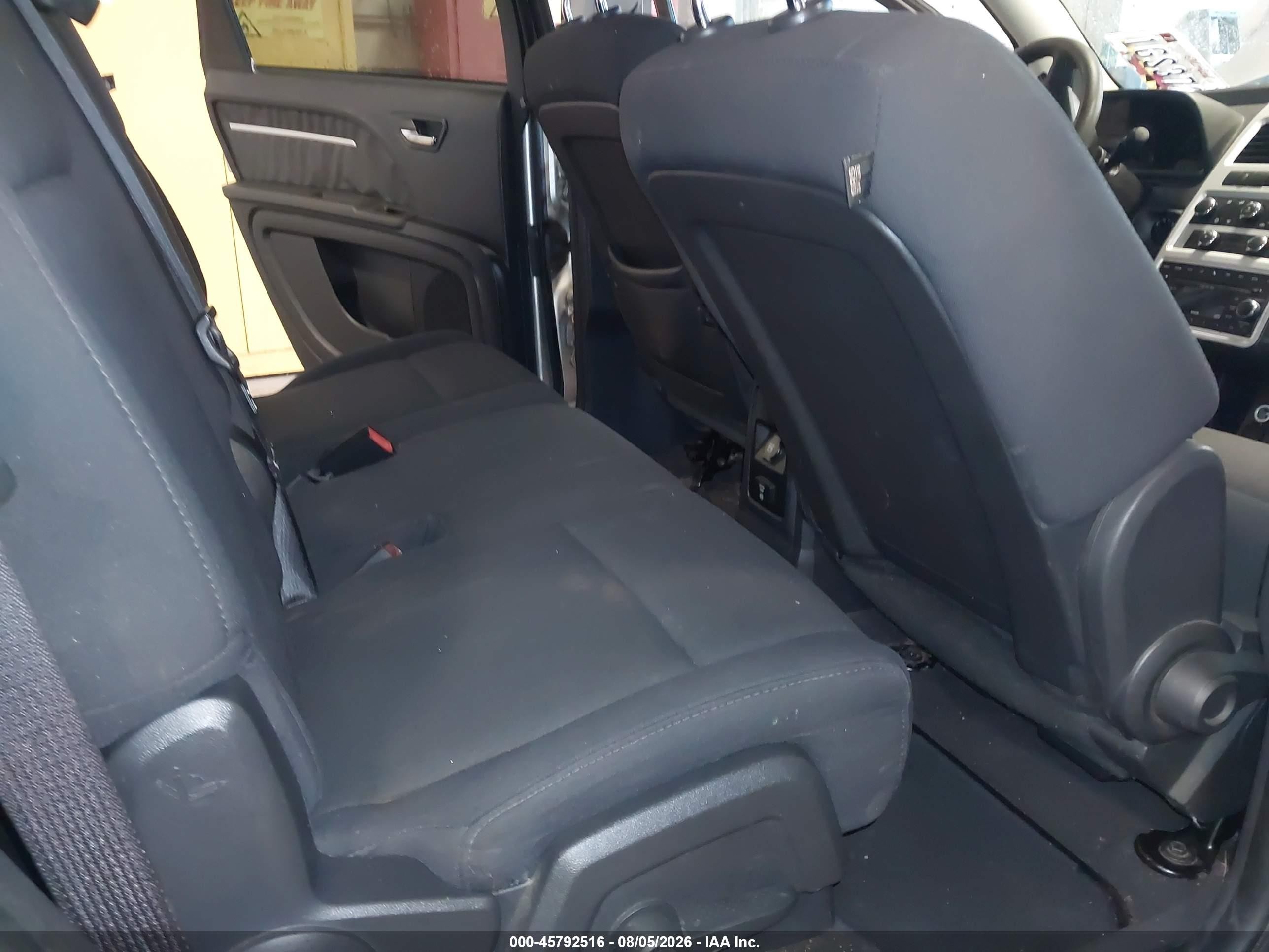 2010 Dodge Journey Sxt Silver vin: 3D4PG5FVXAT181755