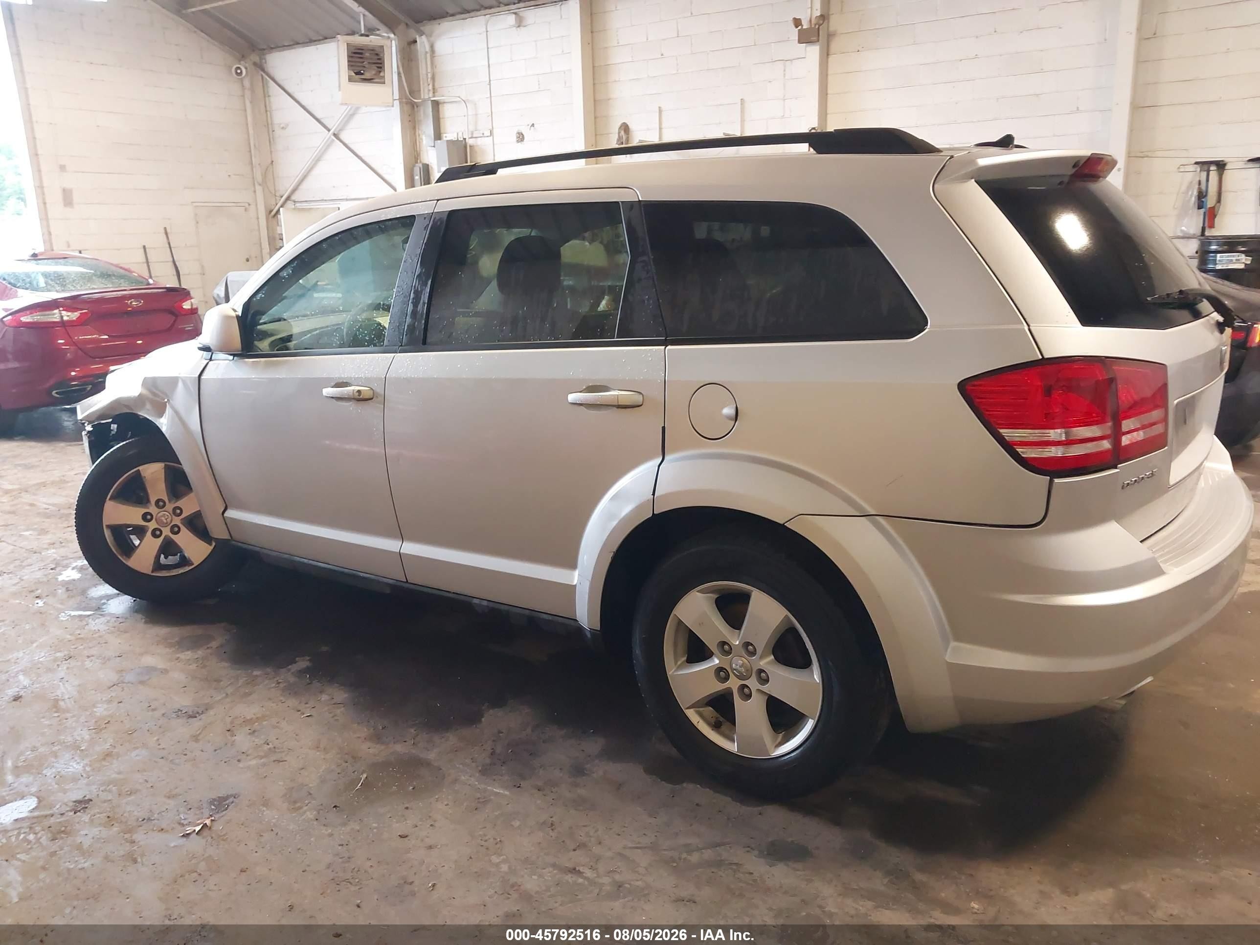 2010 Dodge Journey Sxt Silver vin: 3D4PG5FVXAT181755