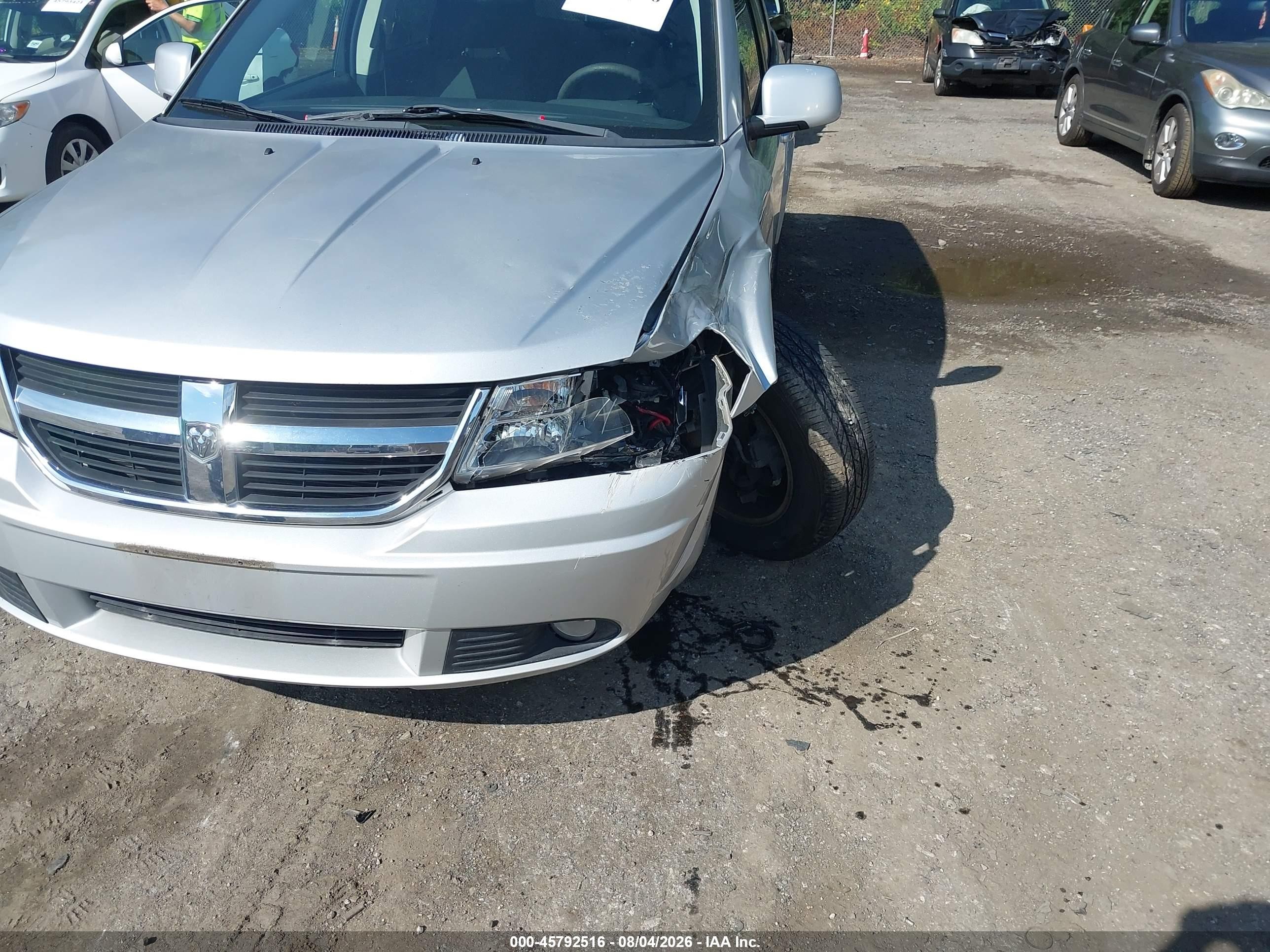 2010 Dodge Journey Sxt Silver vin: 3D4PG5FVXAT181755